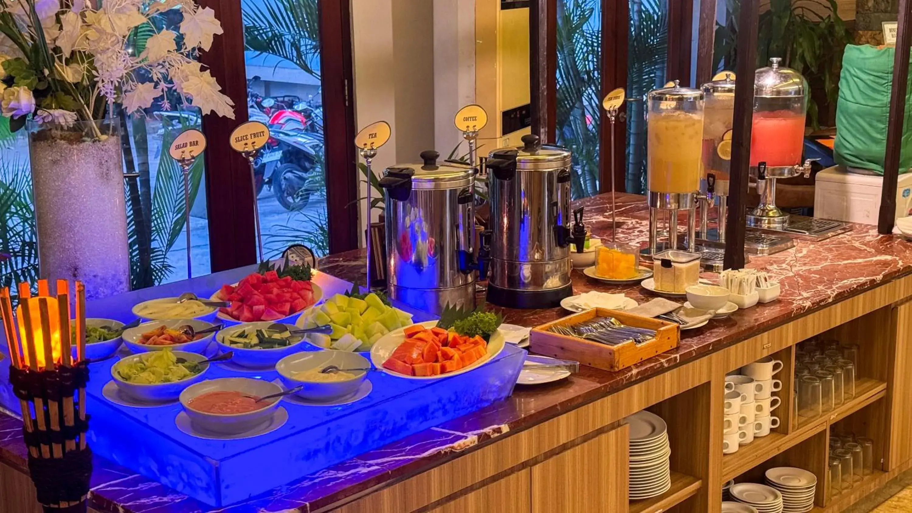 Restaurant/places to eat in Lorin Syariah Solo Hotel Restaurant/places to eat in Lorin Syariah Solo Hotel