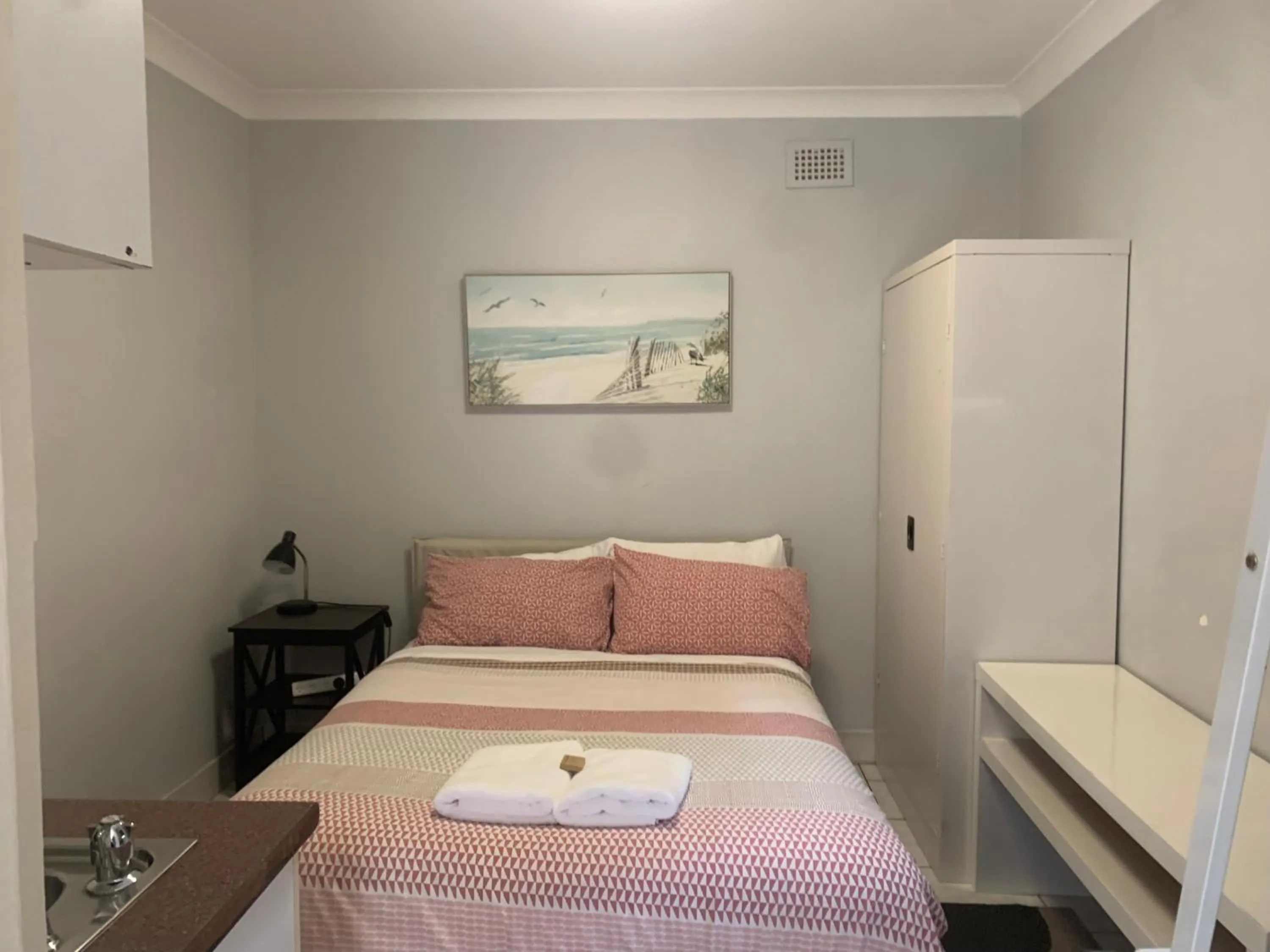 Bedroom, Bed in Manly Bunkhouse