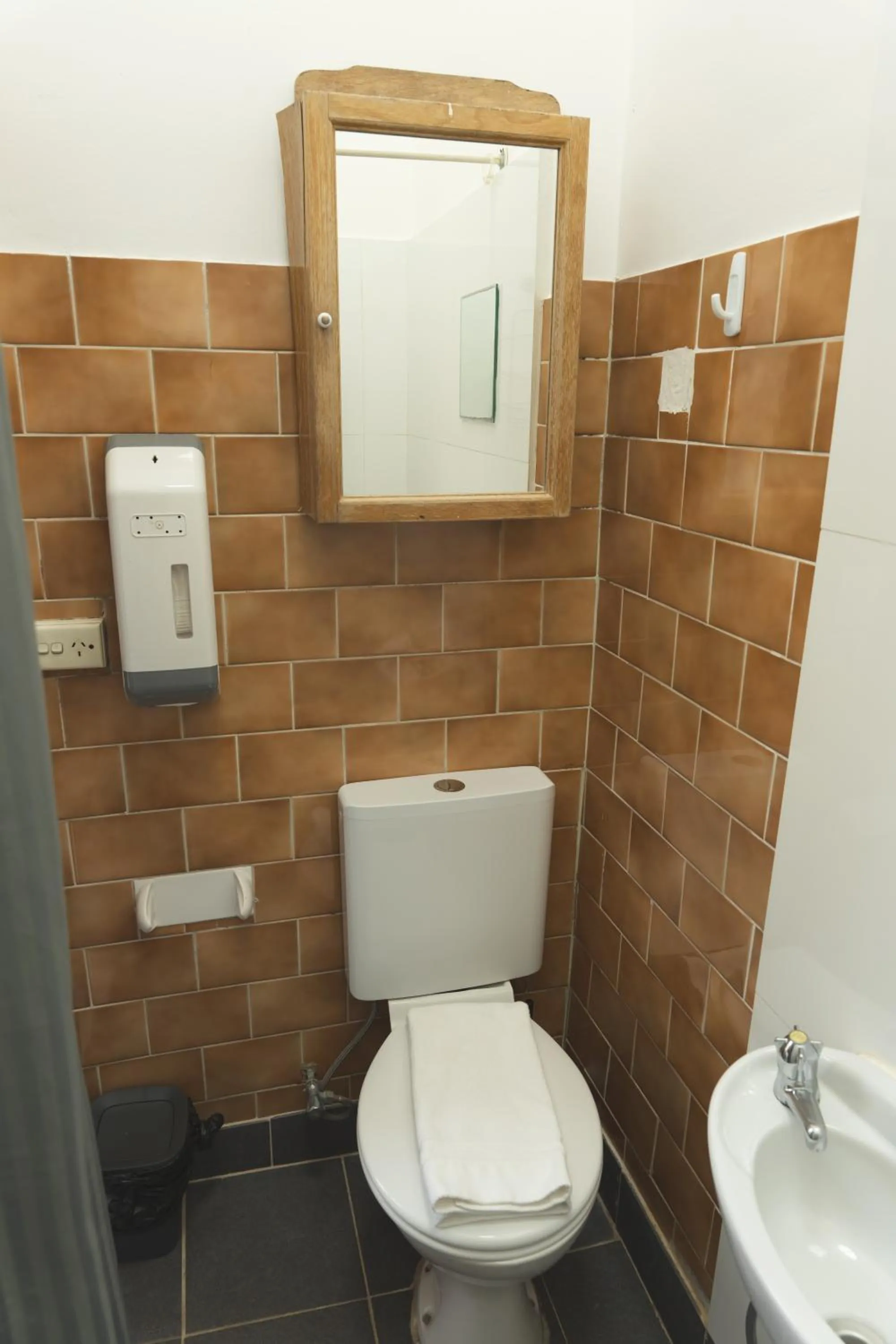 Toilet in Manly Bunkhouse