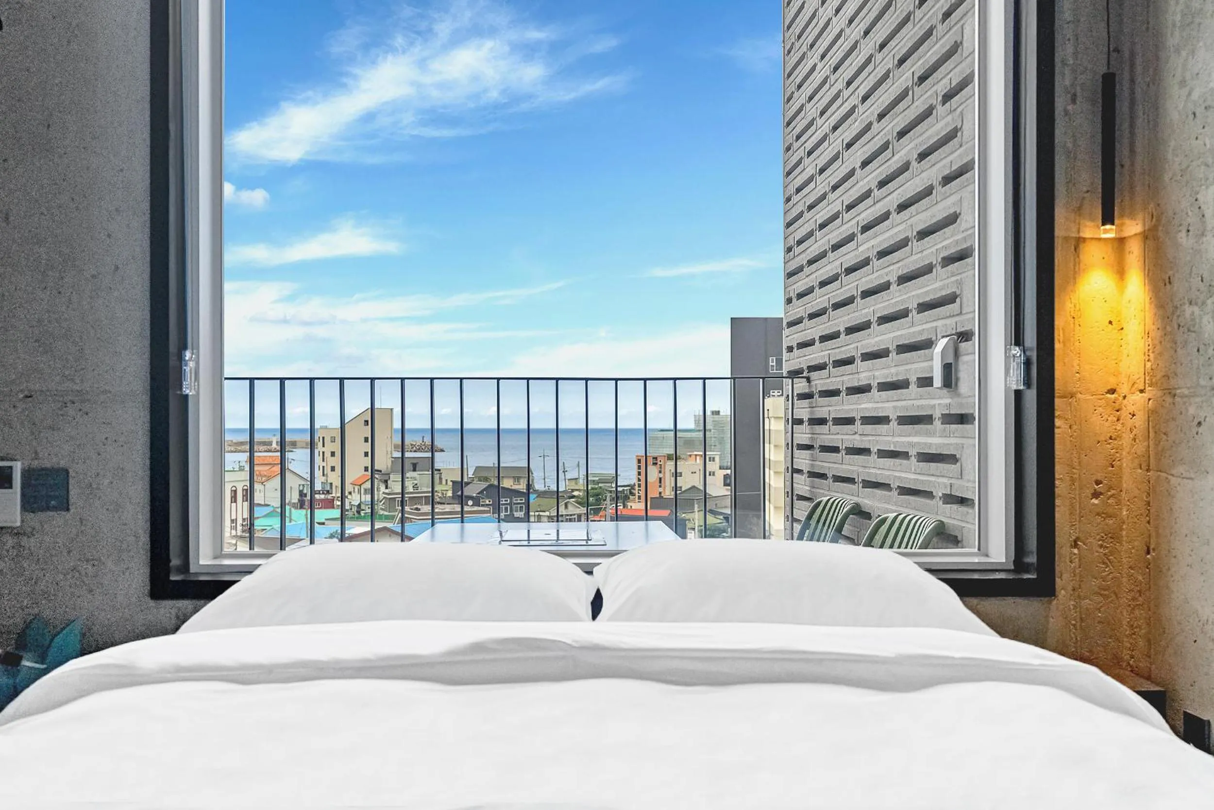 Balcony/Terrace, Bed in Ingu Stay