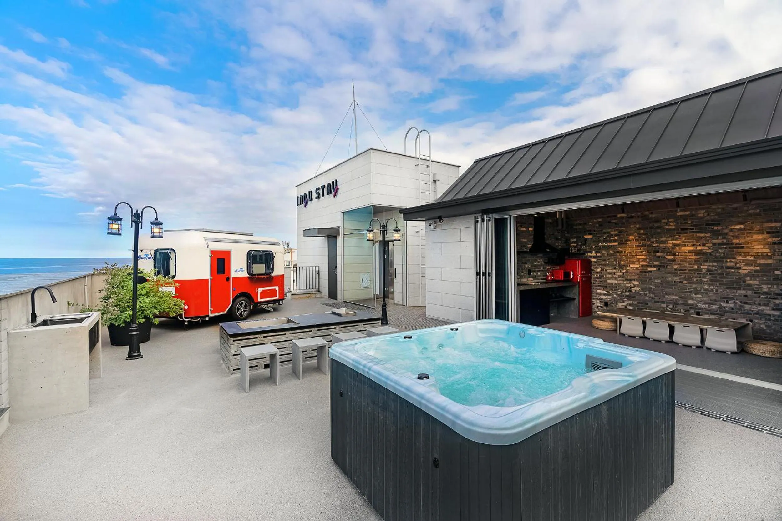 Hot Tub in Ingu Stay