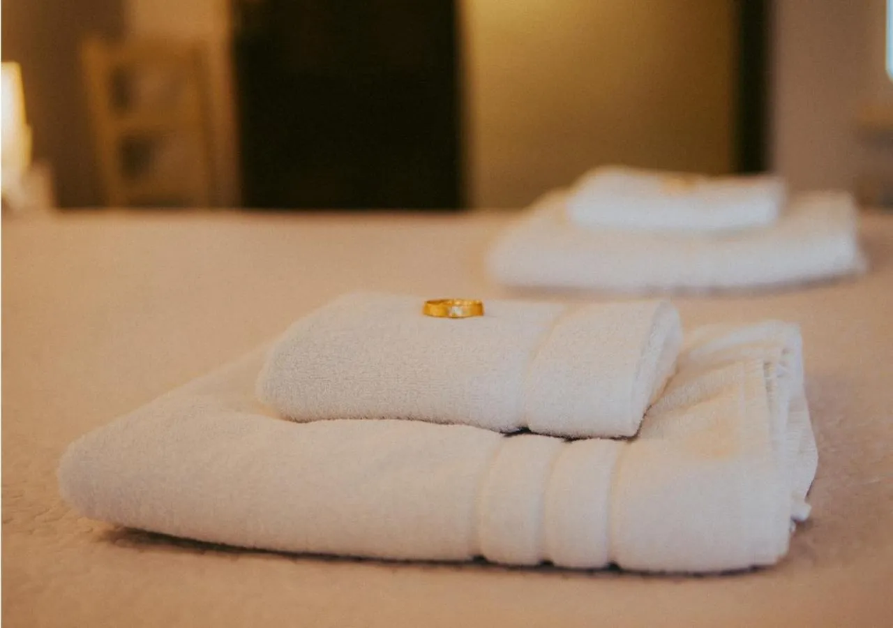 Bed in The Heathfield Inn