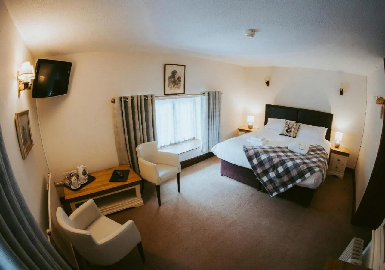 Bed in The Heathfield Inn