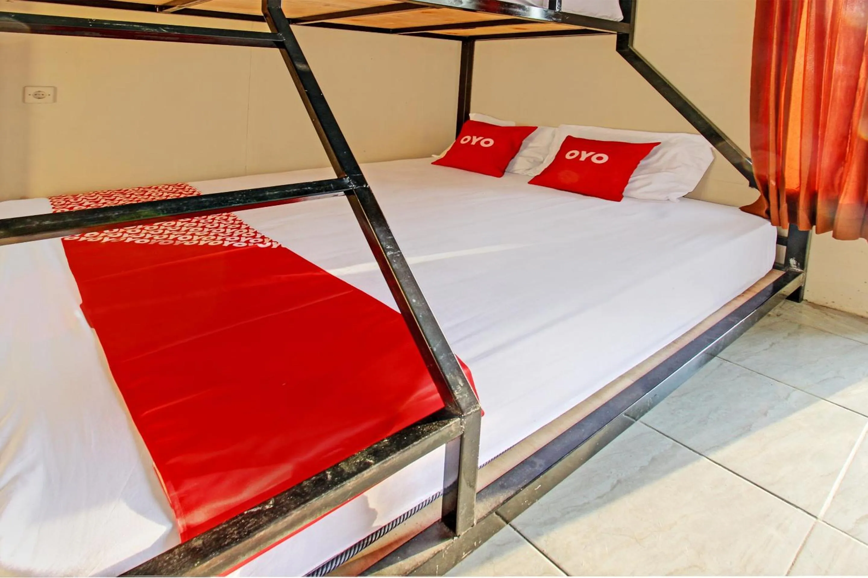 Bedroom in OYO 93121 Abi Bungalow & Hostel