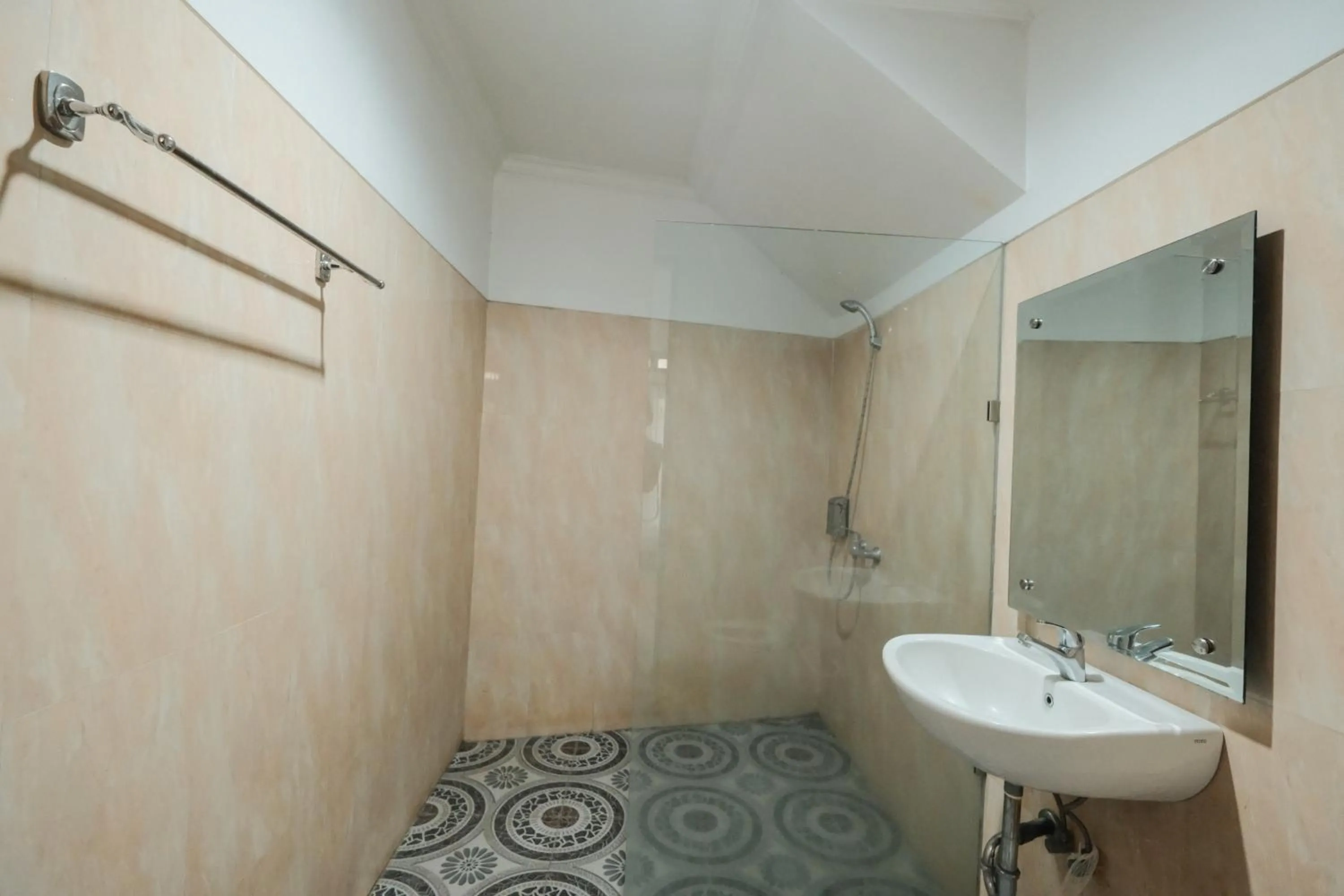 Adipana Bungalow-Balinese Room