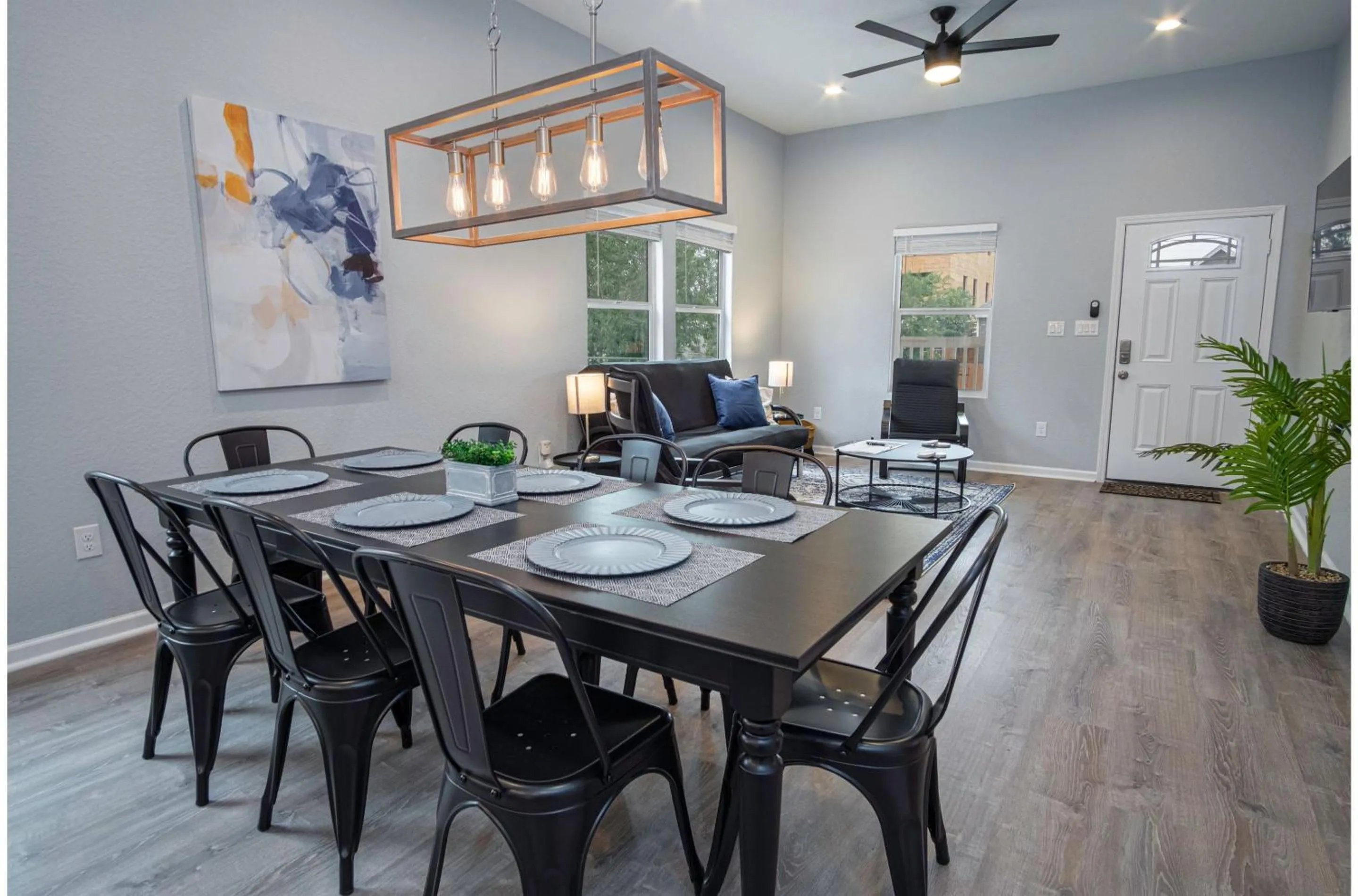 Your Dream Stay 4BR2BA Near Downtown Riverwalk