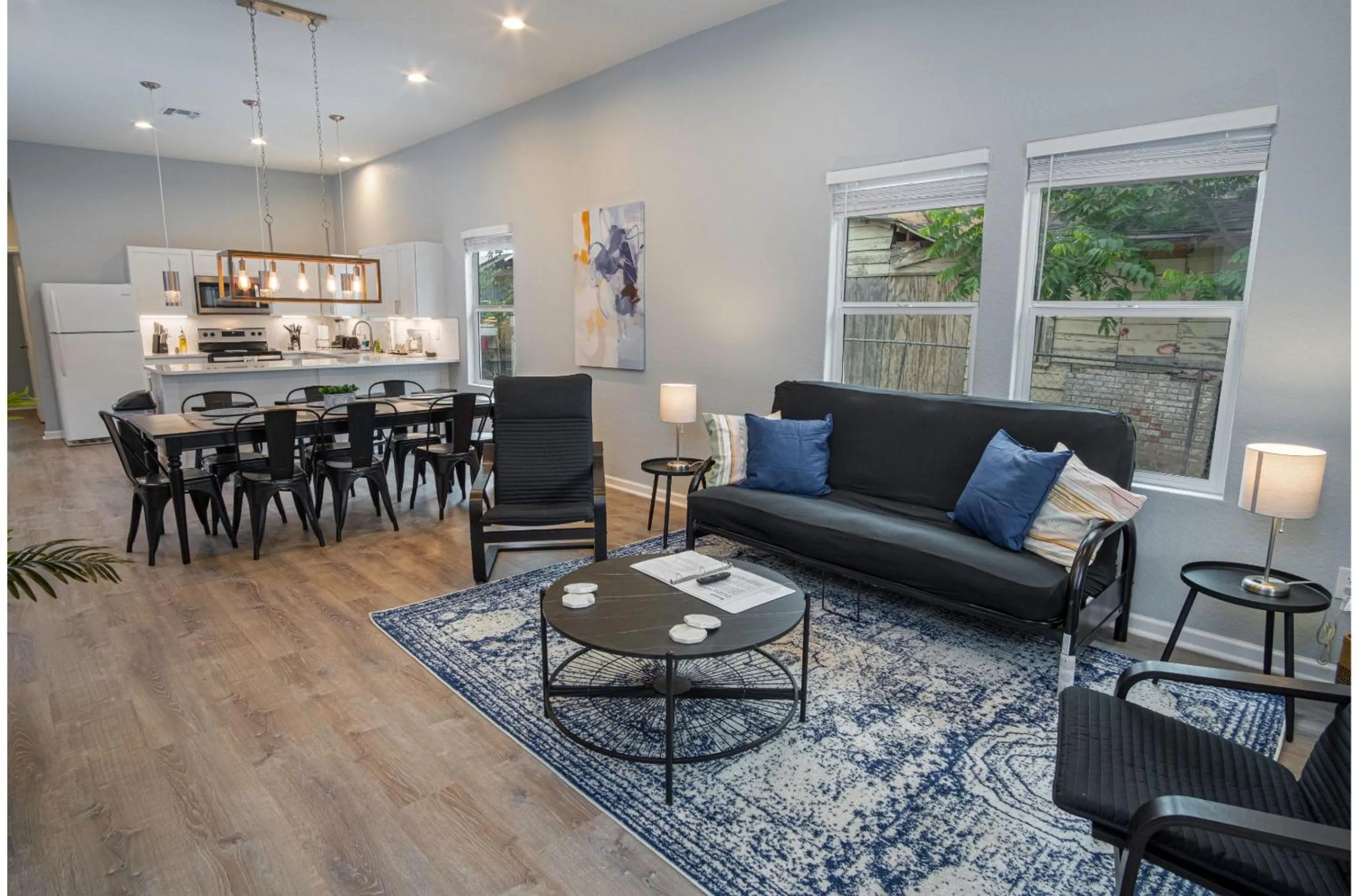 Your Dream Stay 4BR2BA Near Downtown Riverwalk