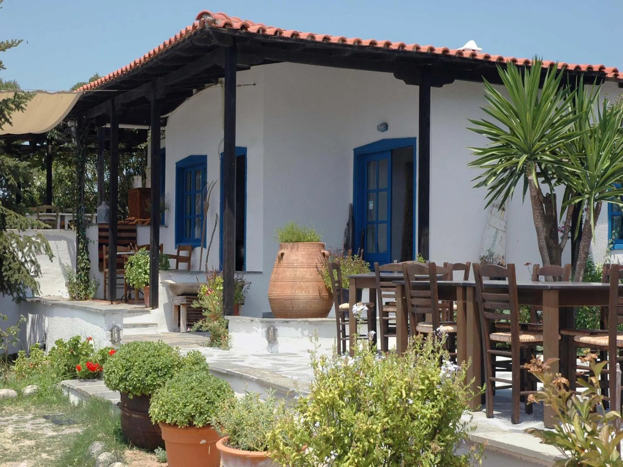 Restaurant/places to eat in Skites Hotel Bungalows