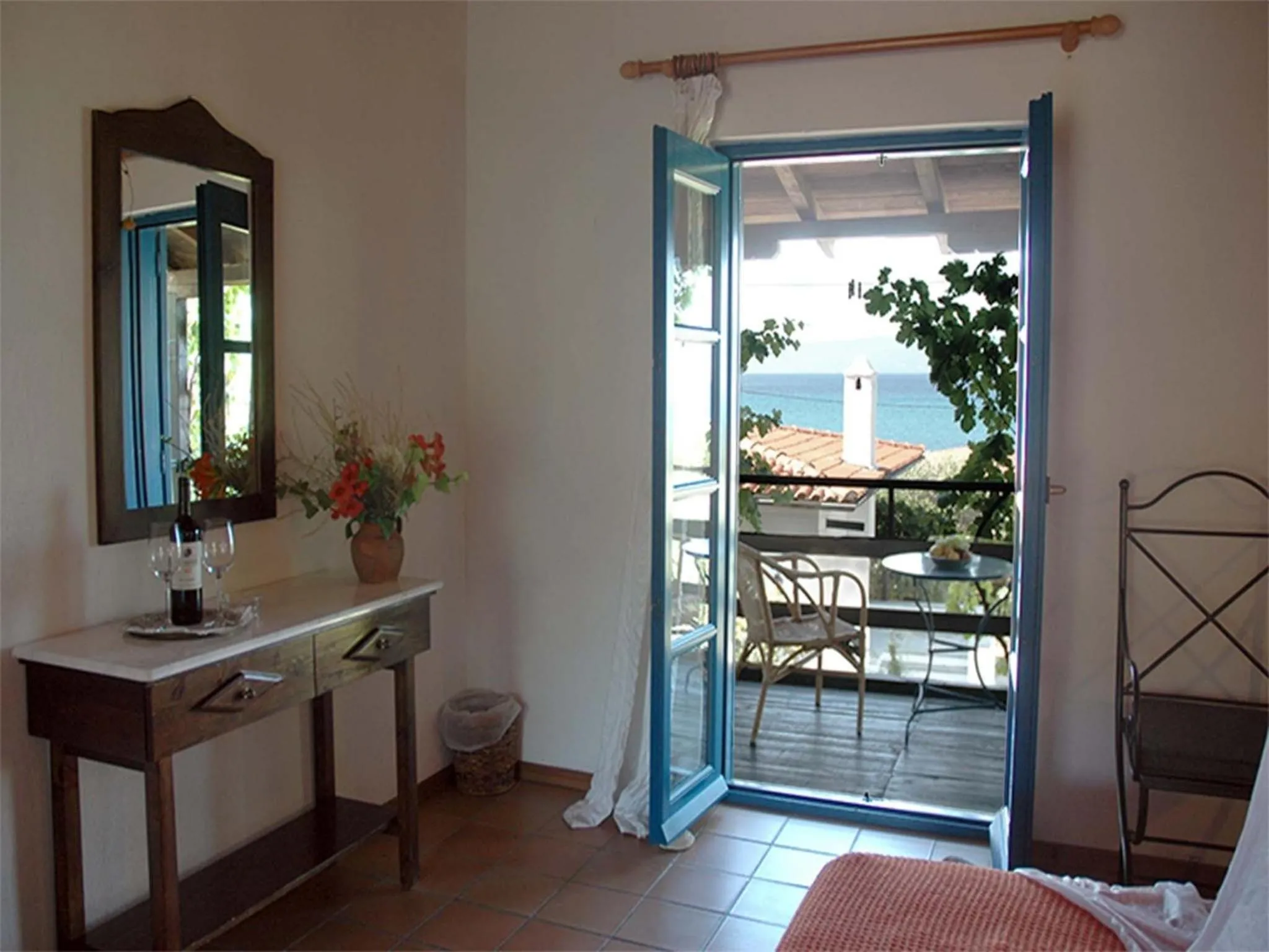 Bed in Skites Hotel Bungalows