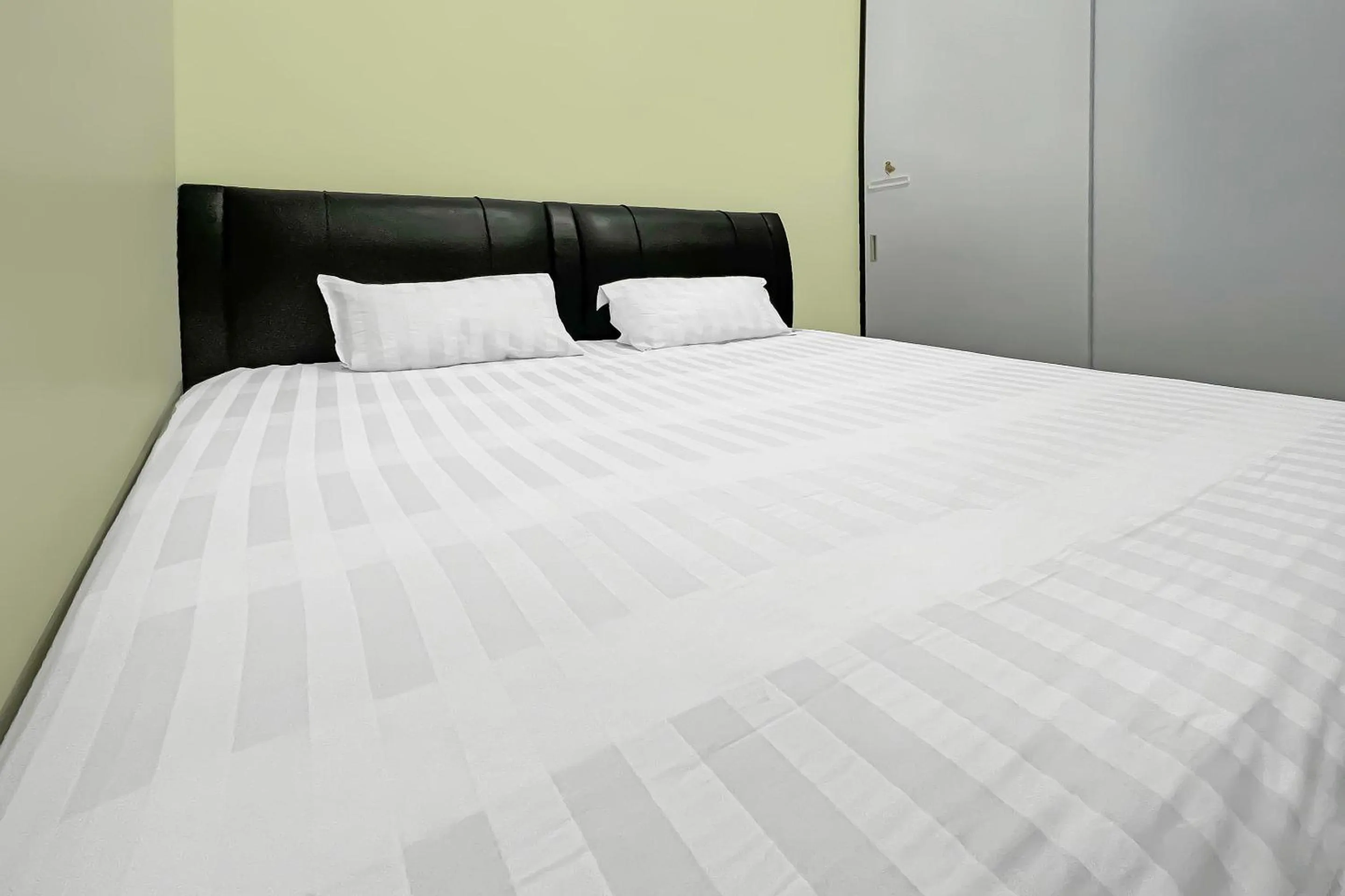 Bedroom, Bed in Hotel O Wisma Dg Tata