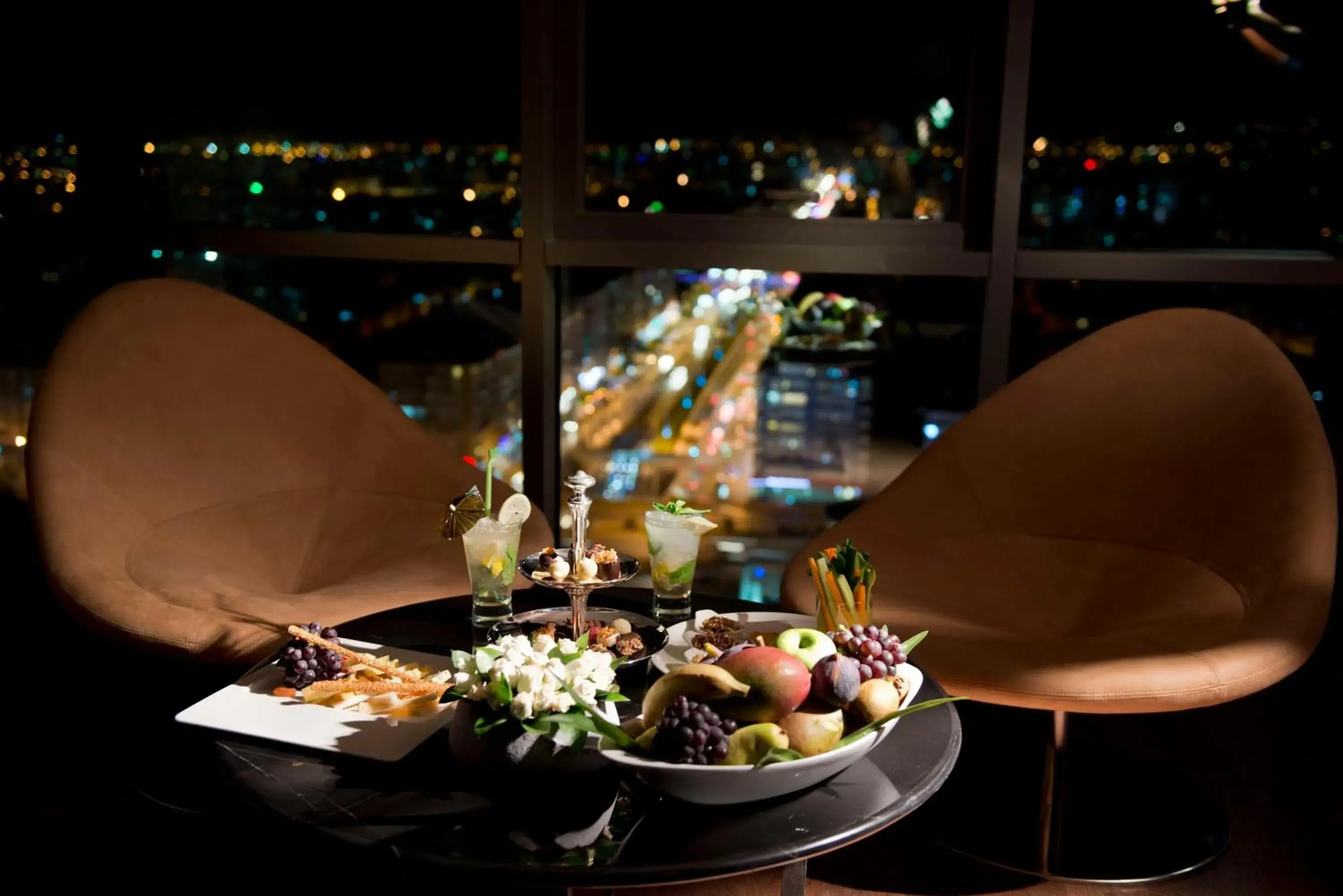 Lounge or bar in Radisson Blu Hotel, Kayseri Lounge or bar in Radisson Blu Hotel, Kayseri