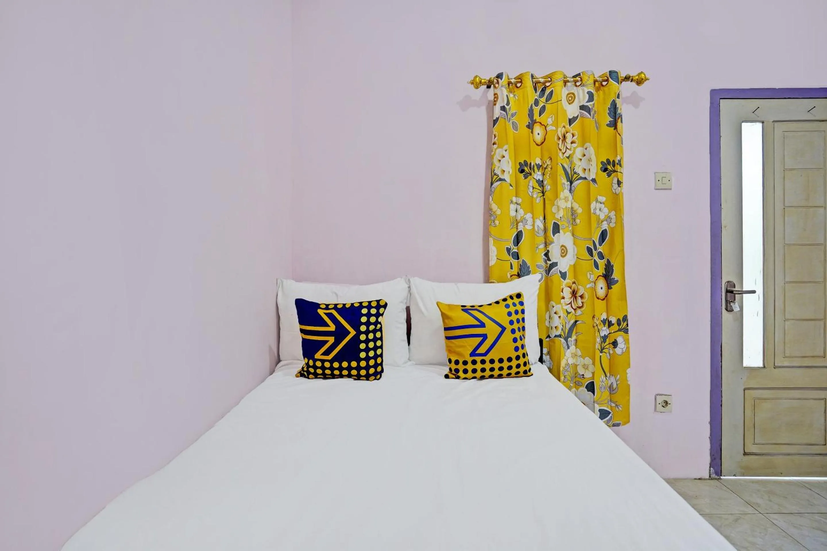 Bedroom in Hotel O Kemangi Asri Kost