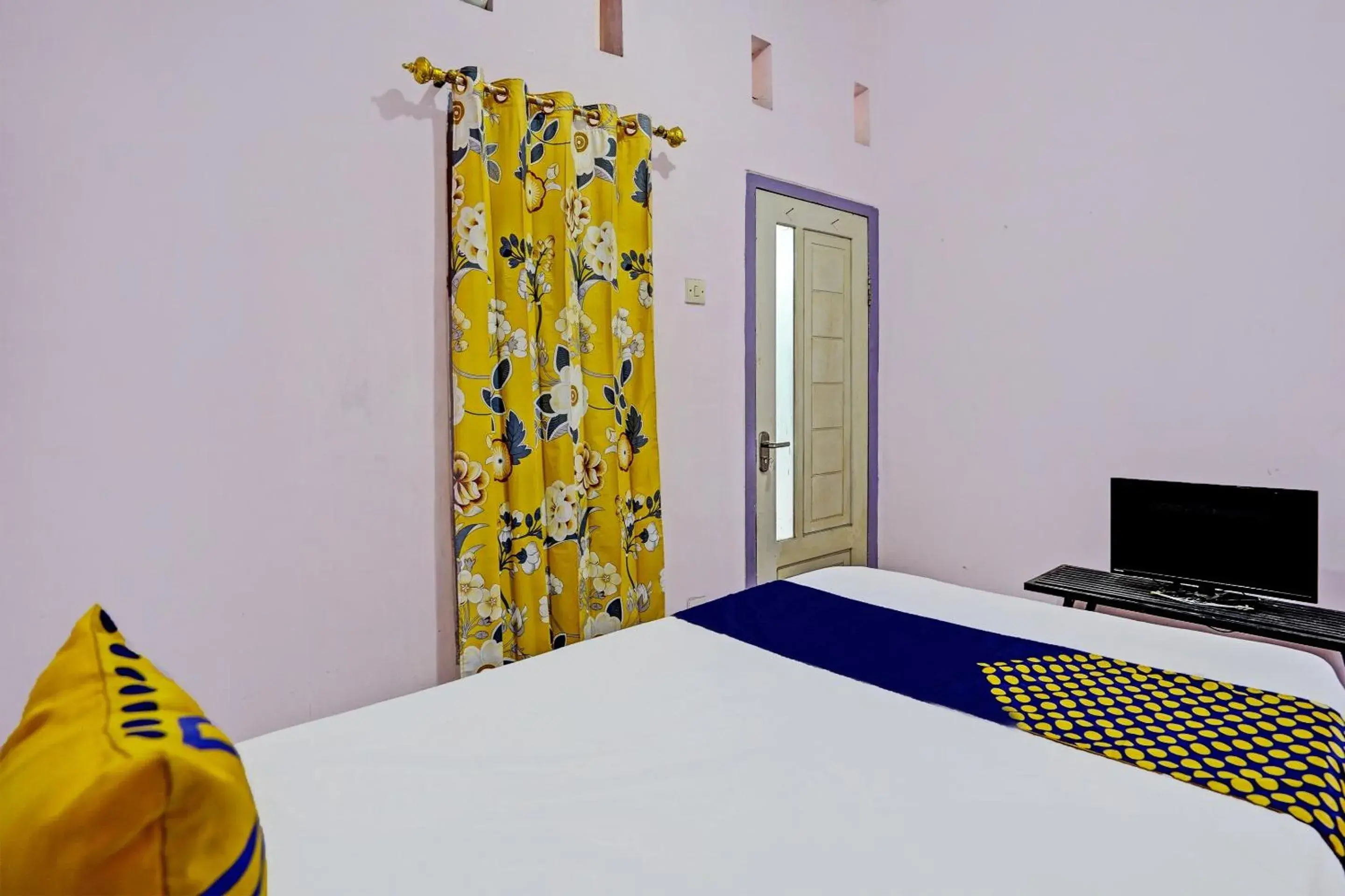 Bedroom, Bed in Hotel O Kemangi Asri Kost Bedroom, Bed in Hotel O Kemangi Asri Kost