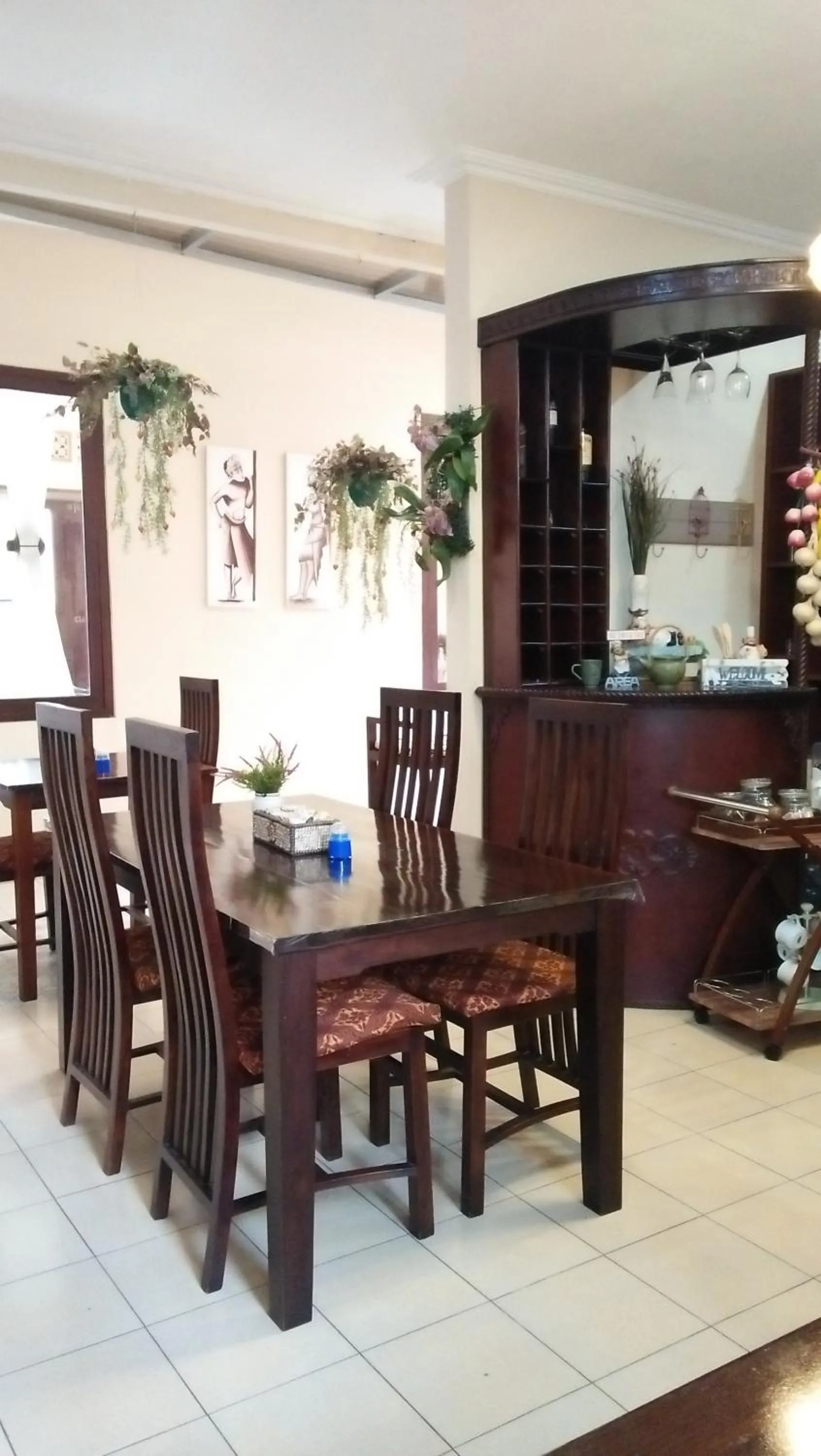 Lounge or bar in Roemah Canting Homestay