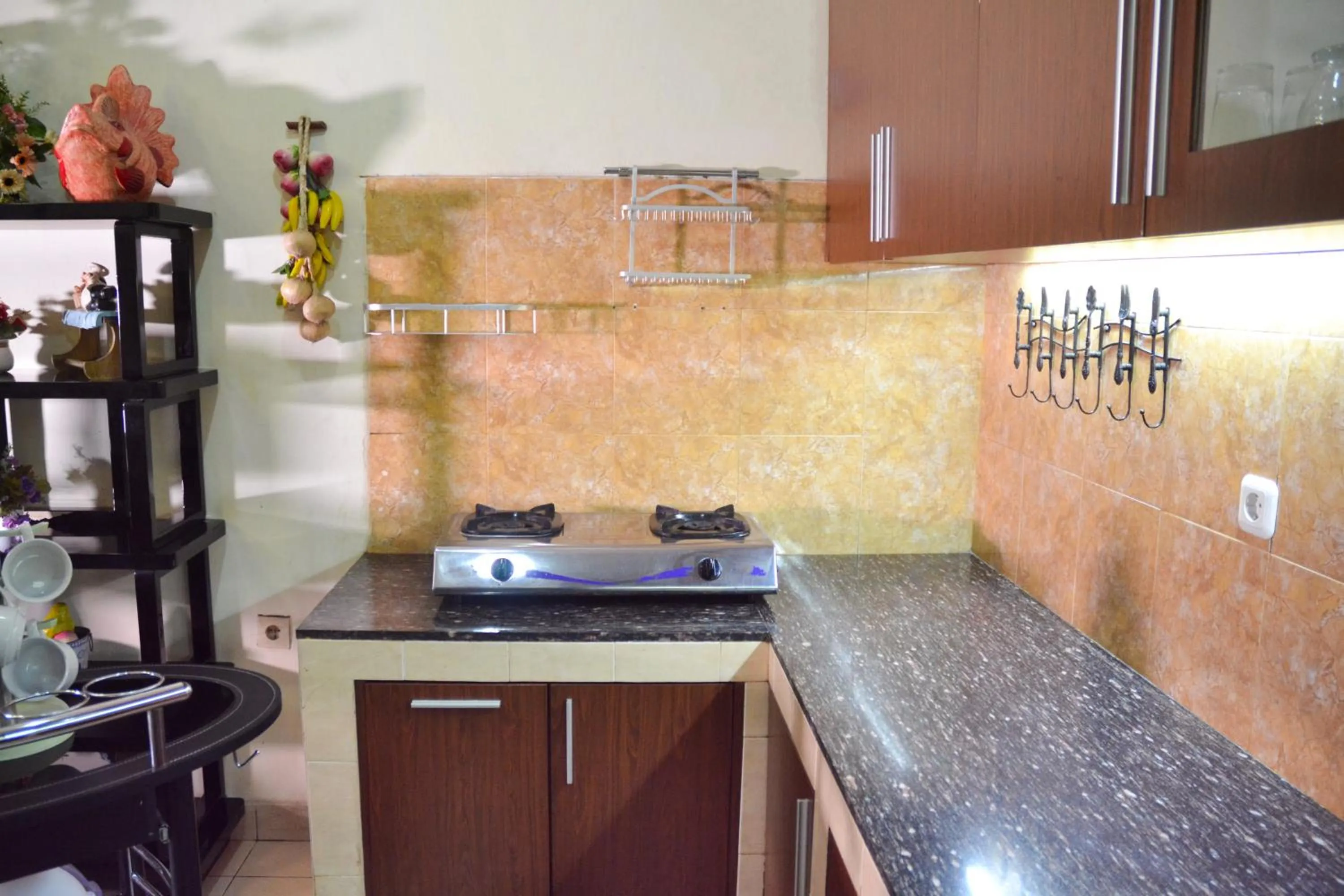 Kitchen or kitchenette in Roemah Canting Homestay