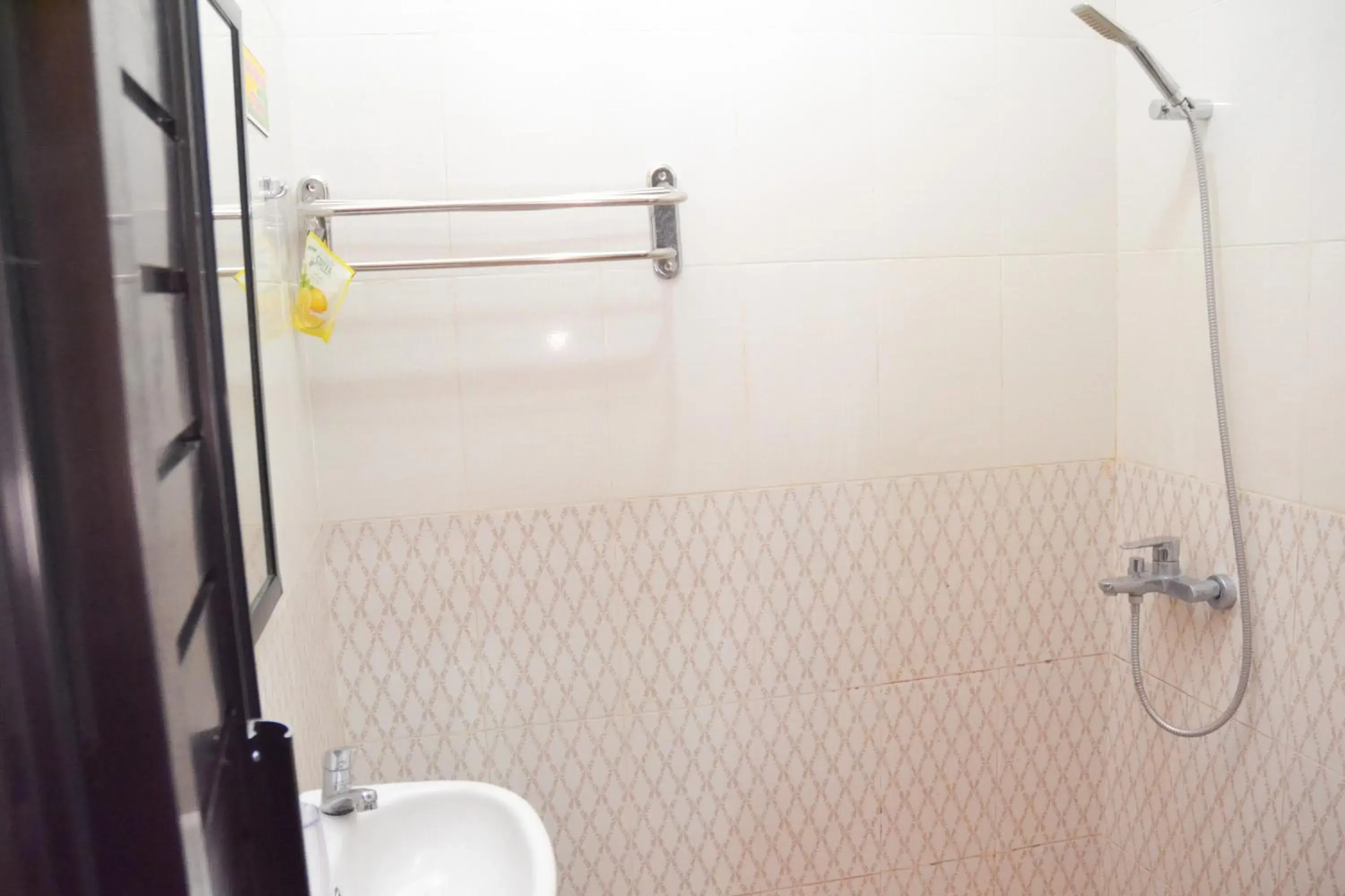 Bathroom in Roemah Canting Homestay Bathroom in Roemah Canting Homestay