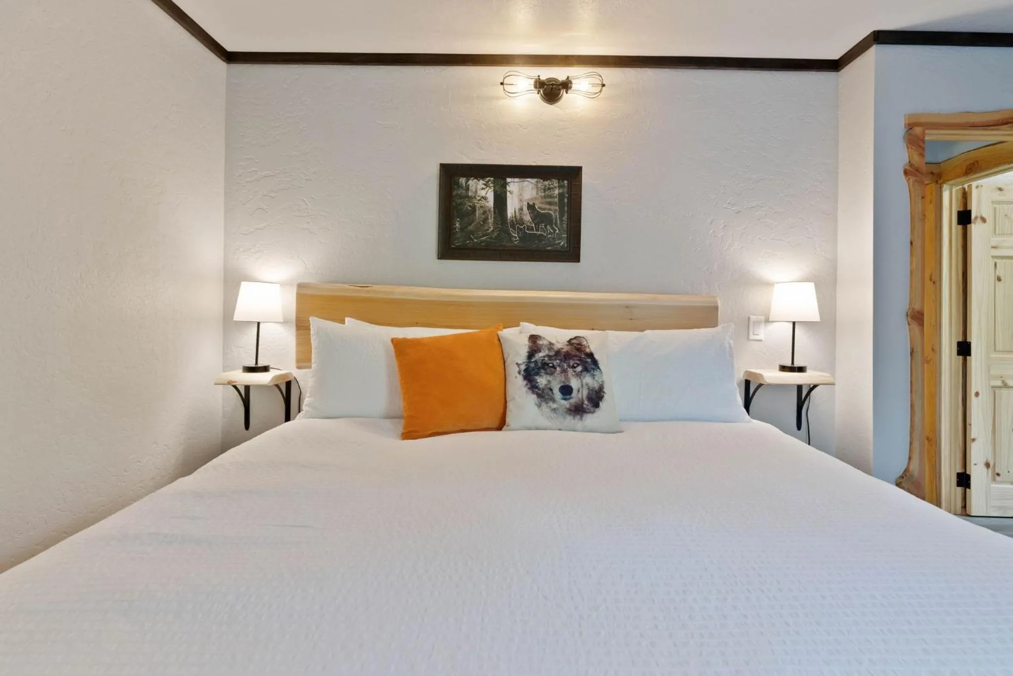 Bed in Lake Village Lodge