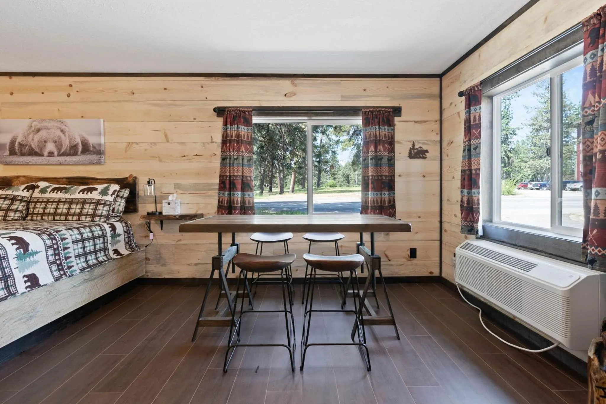 Bed in Lake Village Lodge