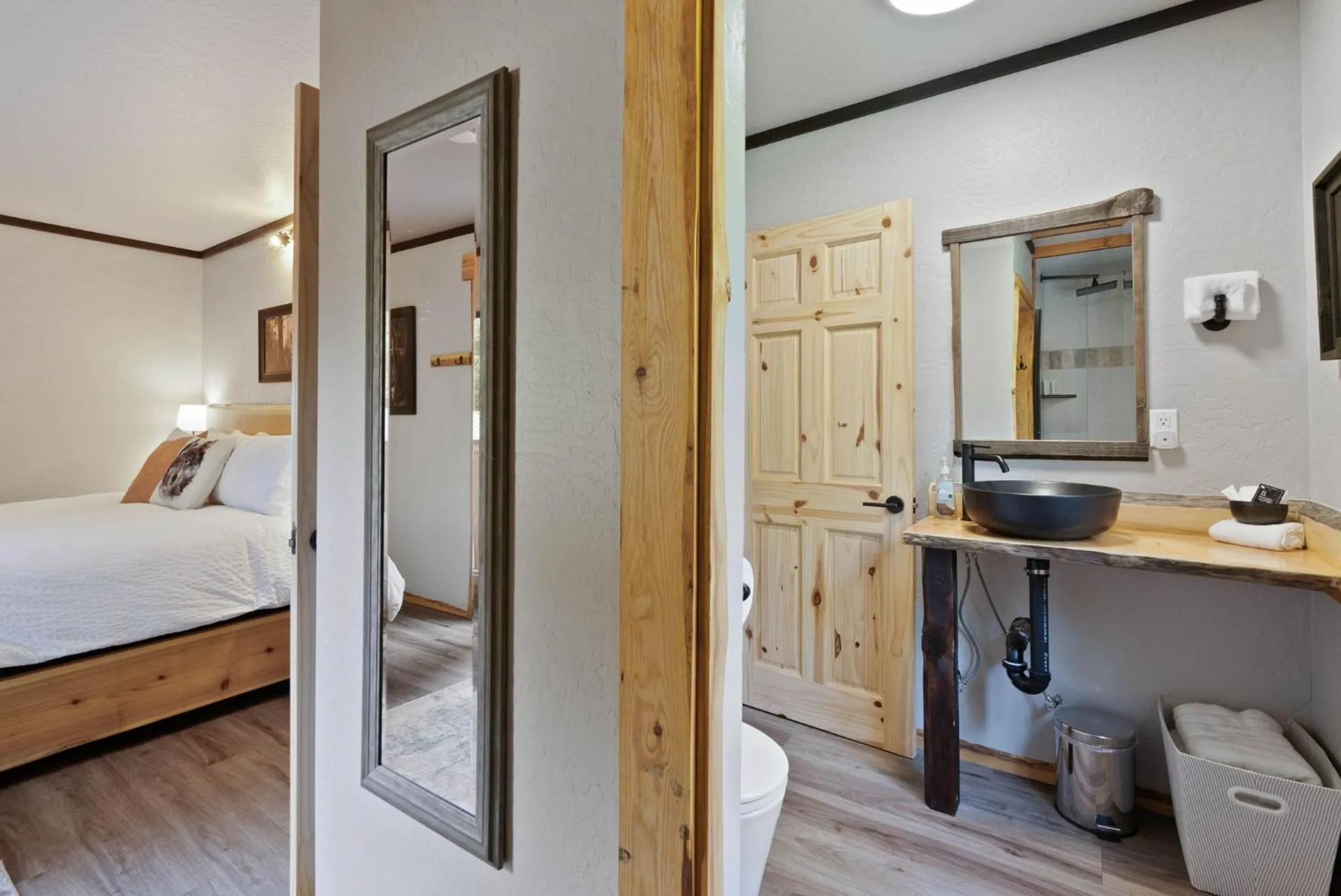 Bed in Lake Village Lodge