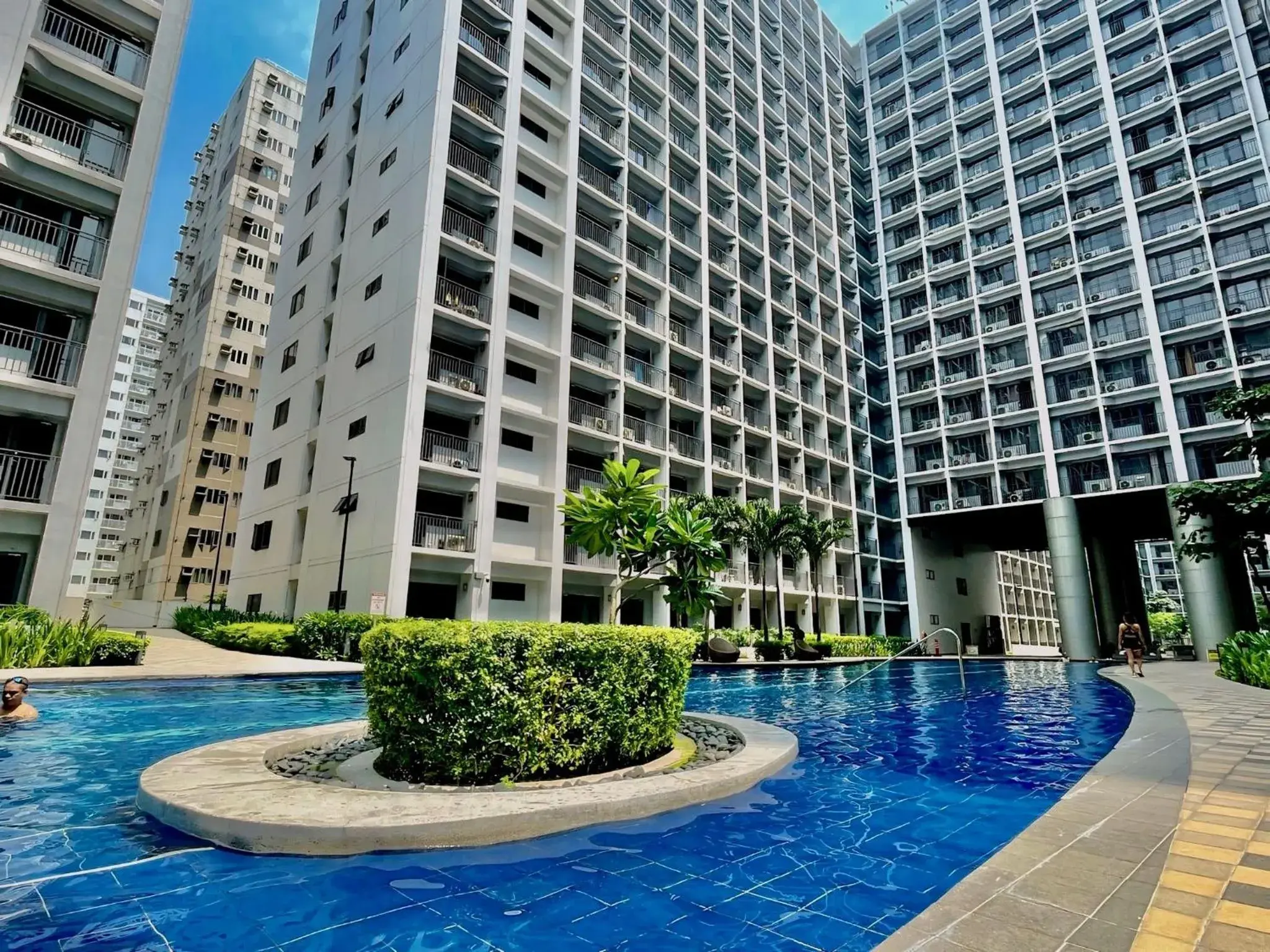 Staycation near Mall of Asia, Condotel with King Bed Staycation near Mall of Asia, Condotel with King Bed