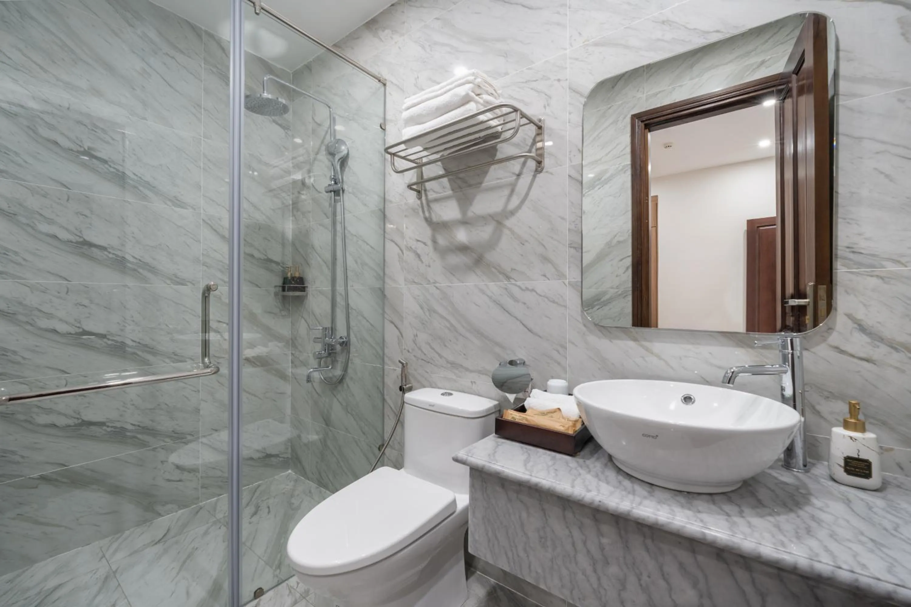 Bathroom in ATP Galaxy Hotel & Apartment Danang