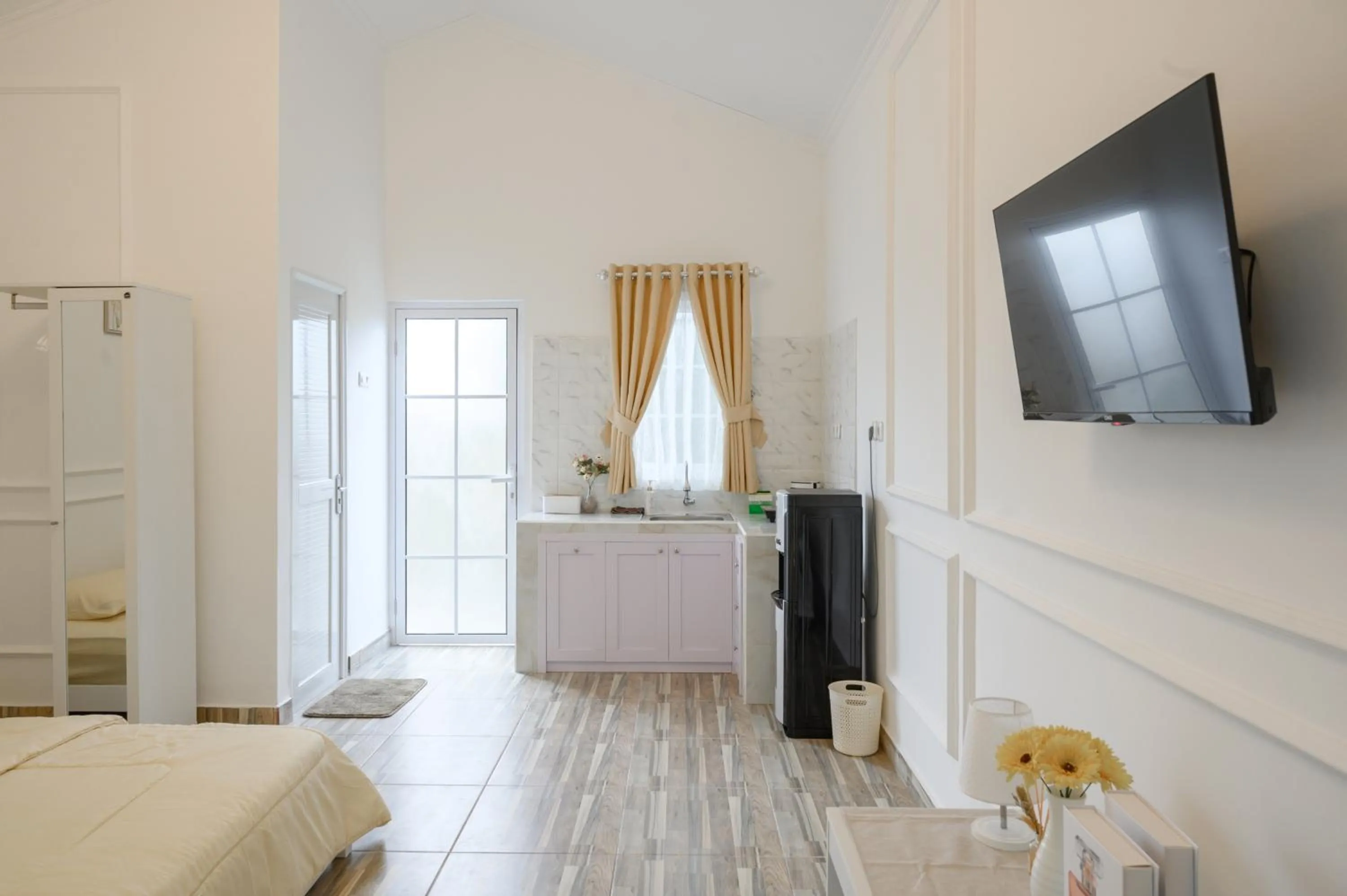 Bed in The Byan House Villa In Belitung