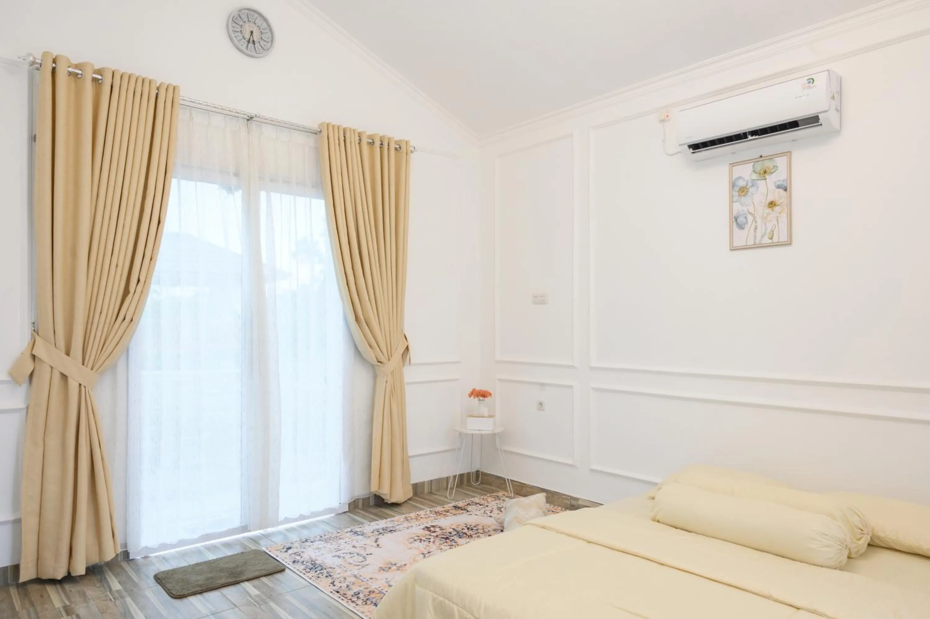 Bed in The Byan House Villa In Belitung