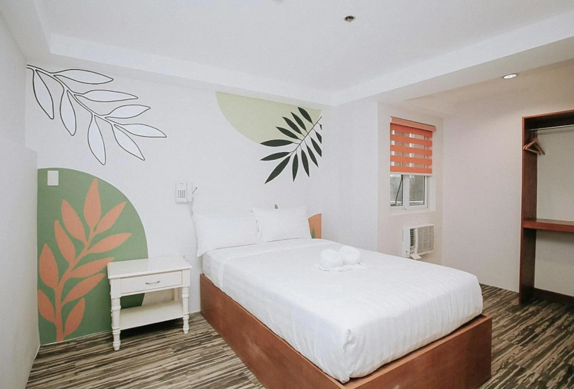 Bed in Lea Robert Hotel Angeles Pampanga by RedDoorz