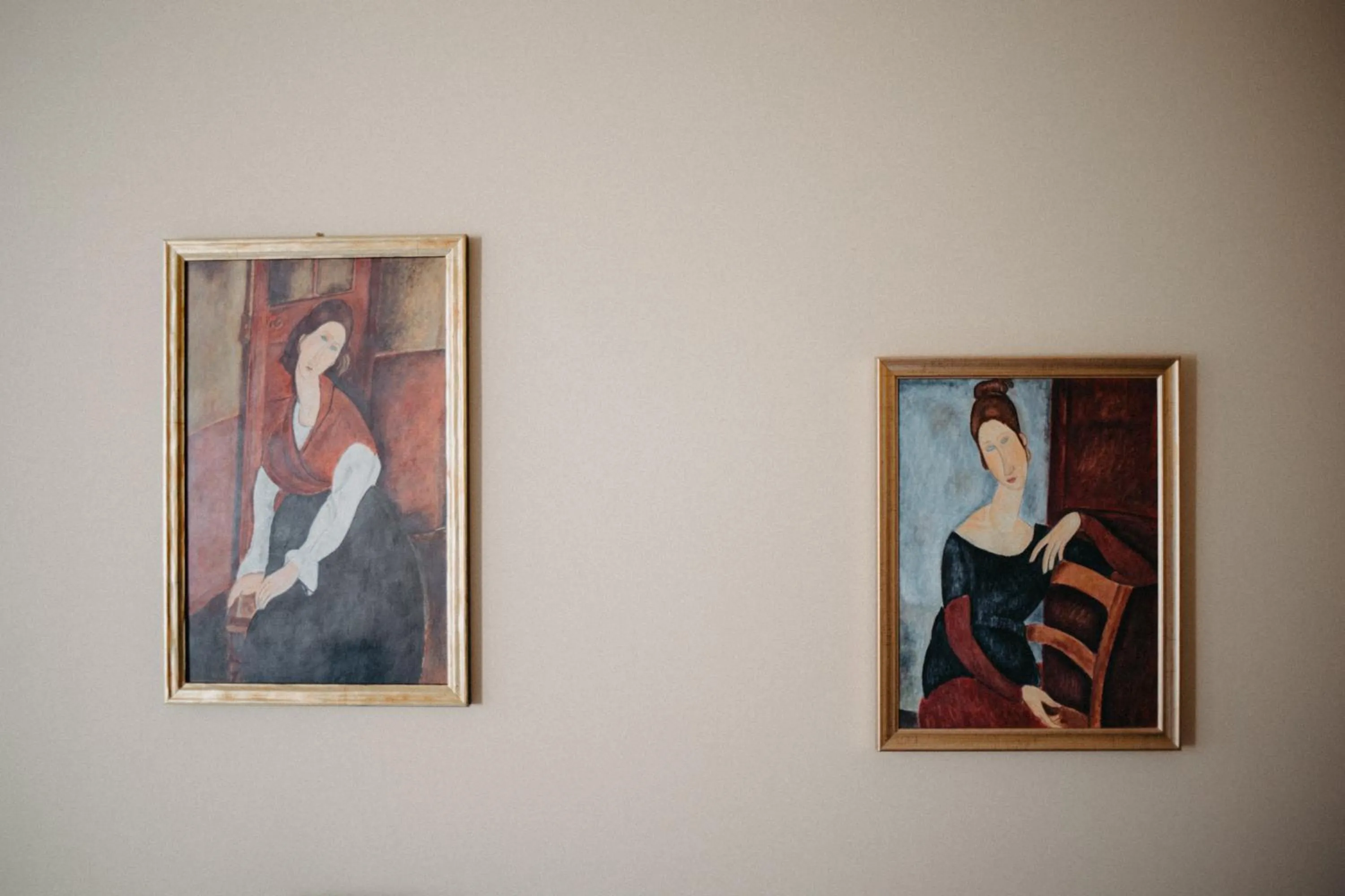 Decorative detail in Piazza Argento