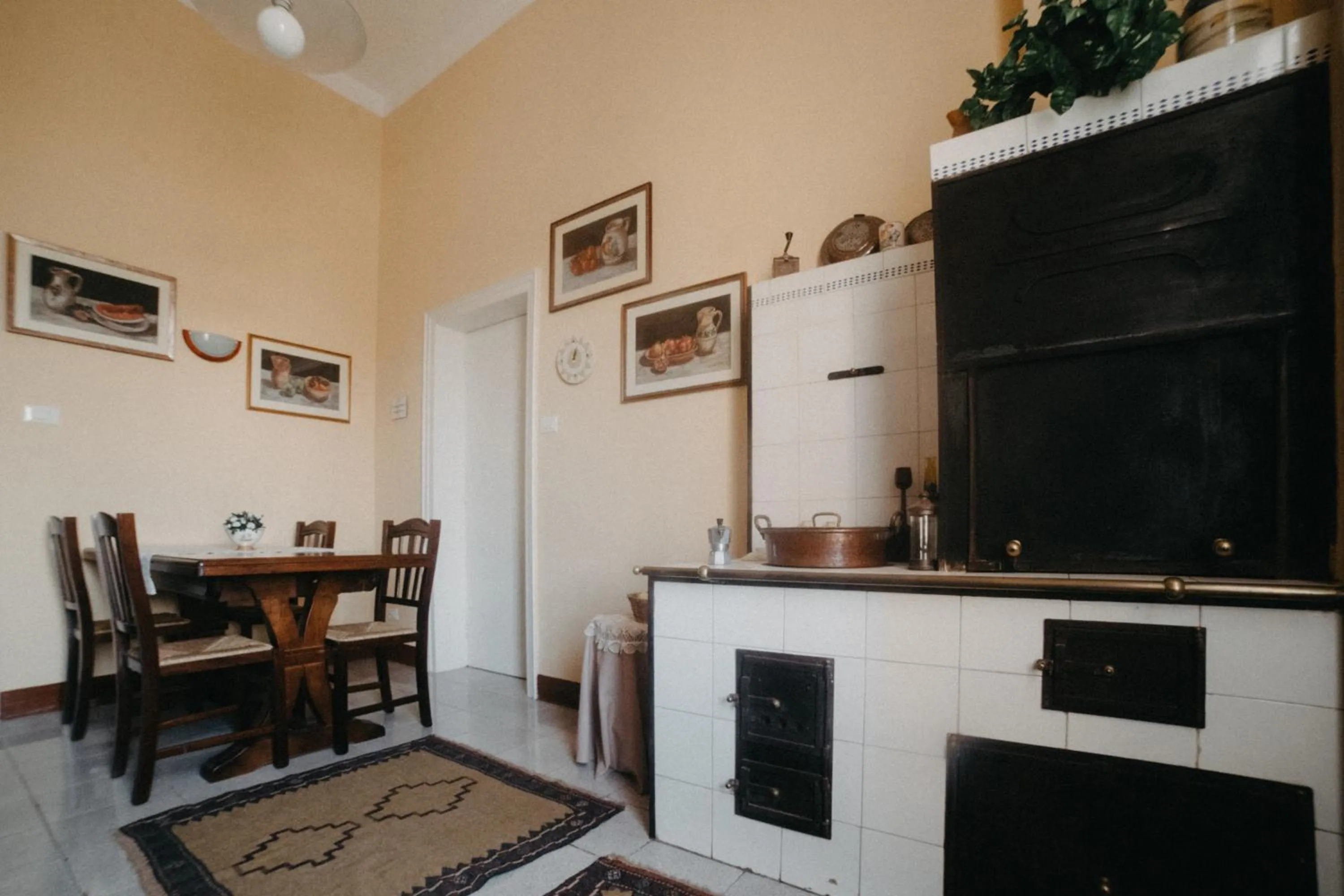 Kitchen or kitchenette in Piazza Argento