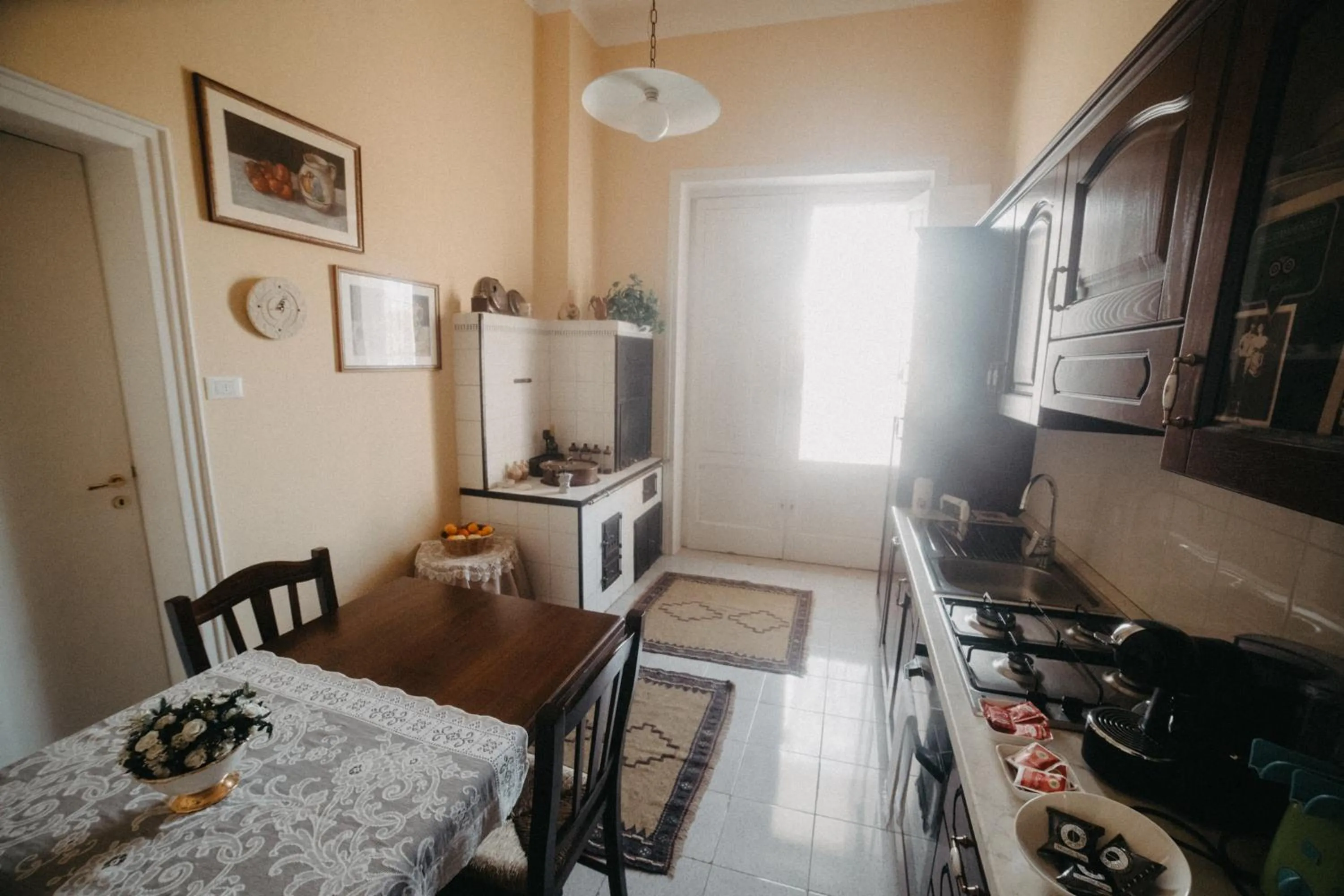 Communal kitchen in Piazza Argento