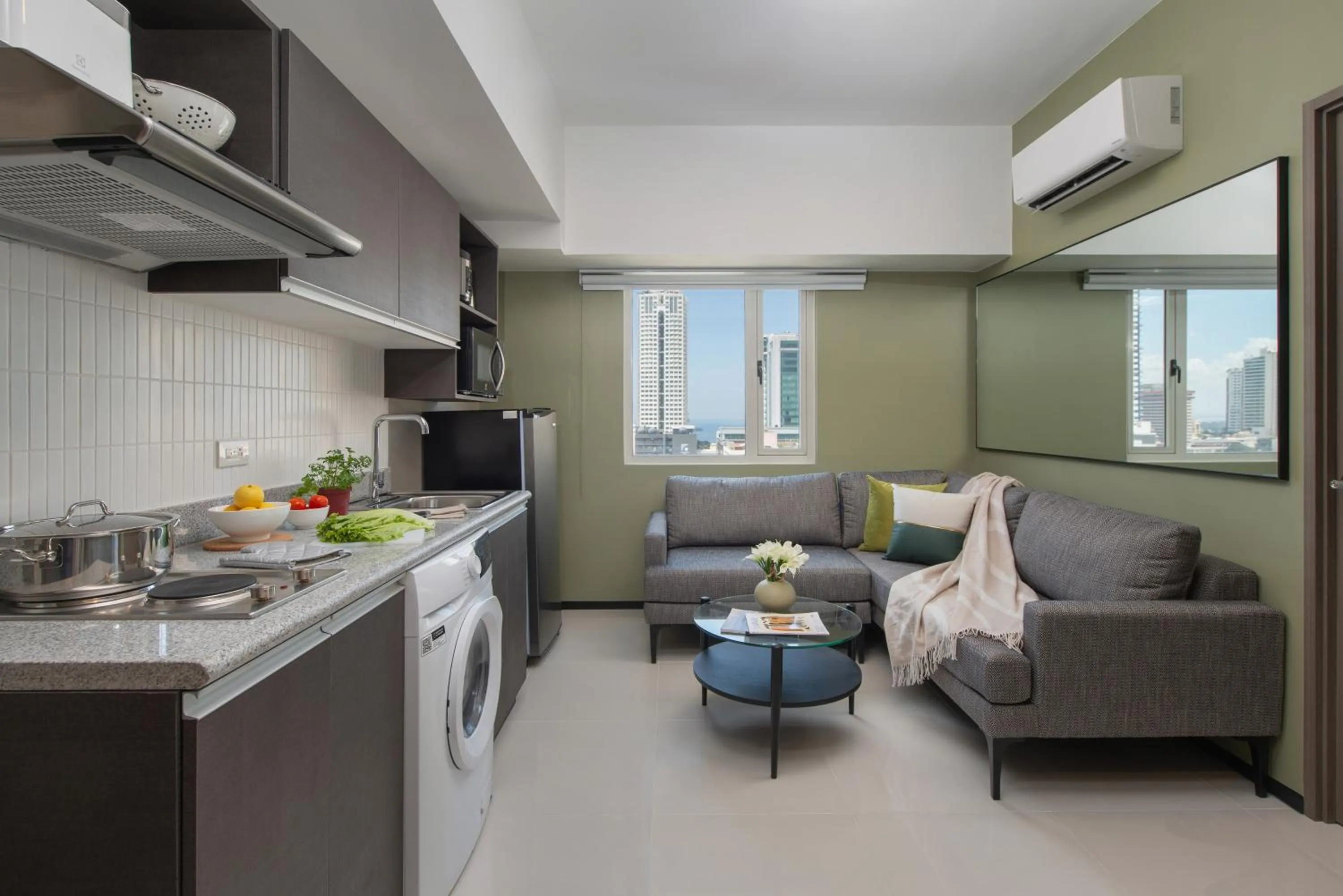 Kitchen or kitchenette in The Suites at Torre Lorenzo Malate - Managed by The Ascott Limited