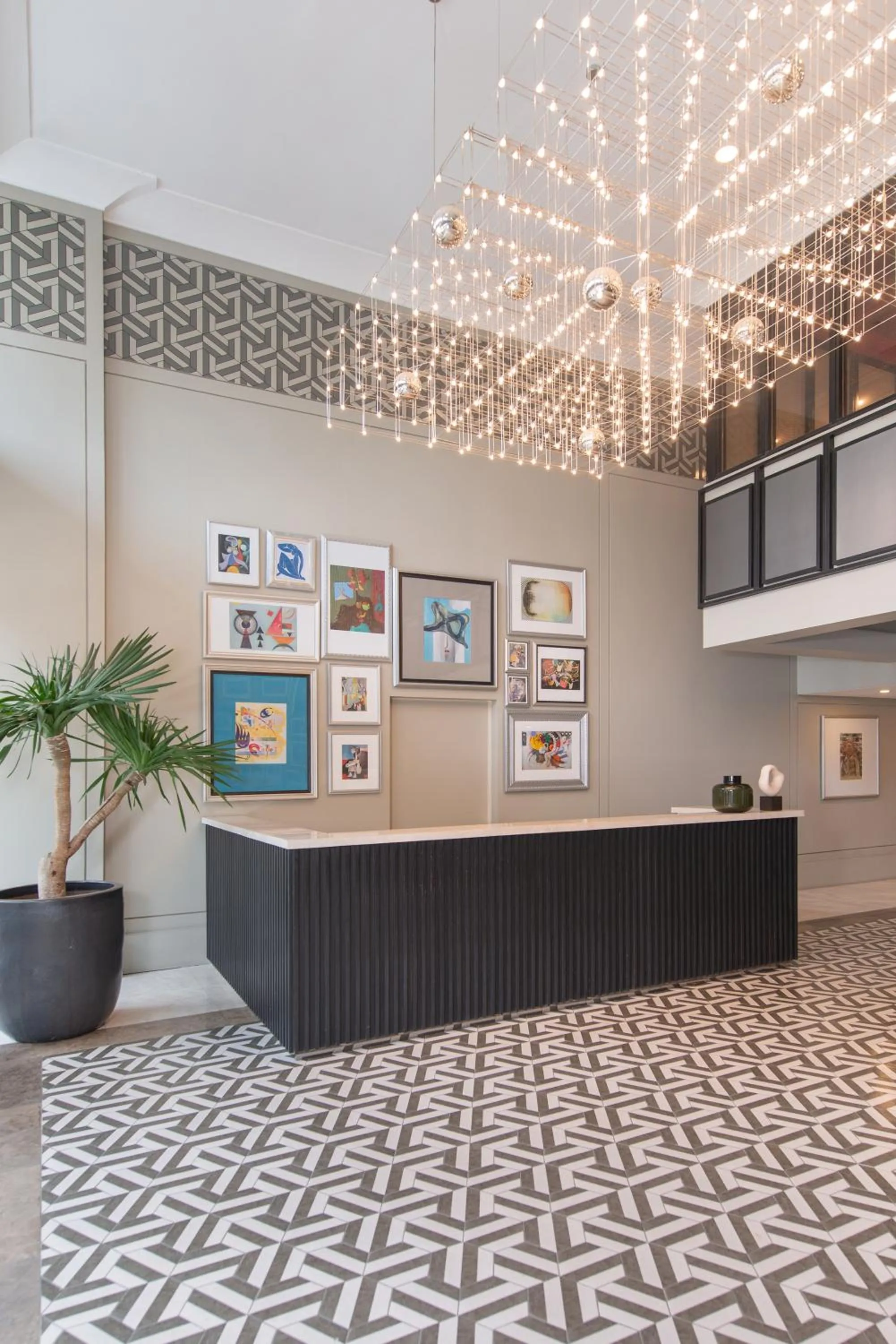 Lobby or reception in The Suites at Torre Lorenzo Malate - Managed by The Ascott Limited