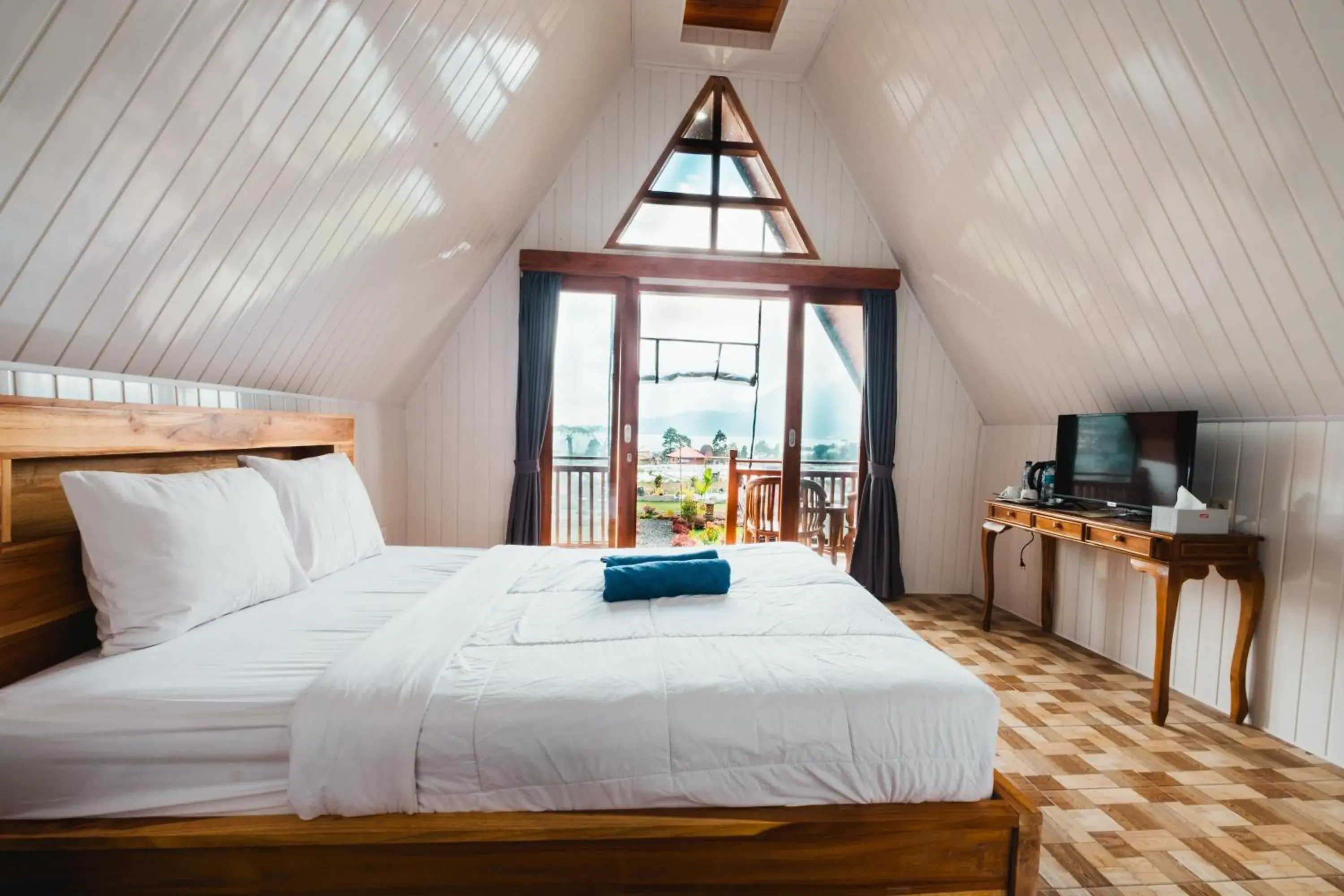 Deluxe Double Room in Popitan Garden Campground & Glamping Bedugul Deluxe Double Room in Popitan Garden Campground & Glamping Bedugul