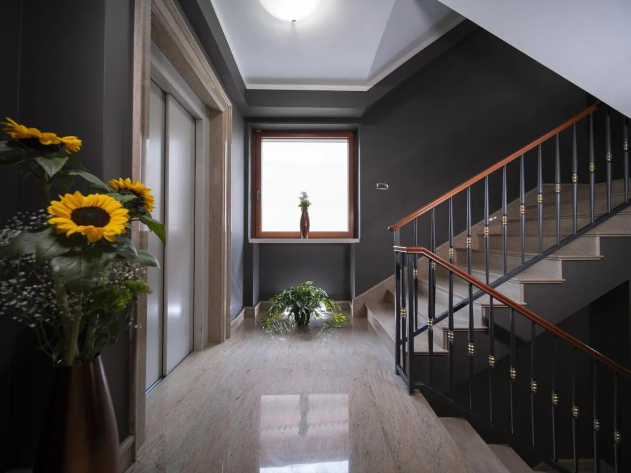 elevator in Hotel SAN PIO