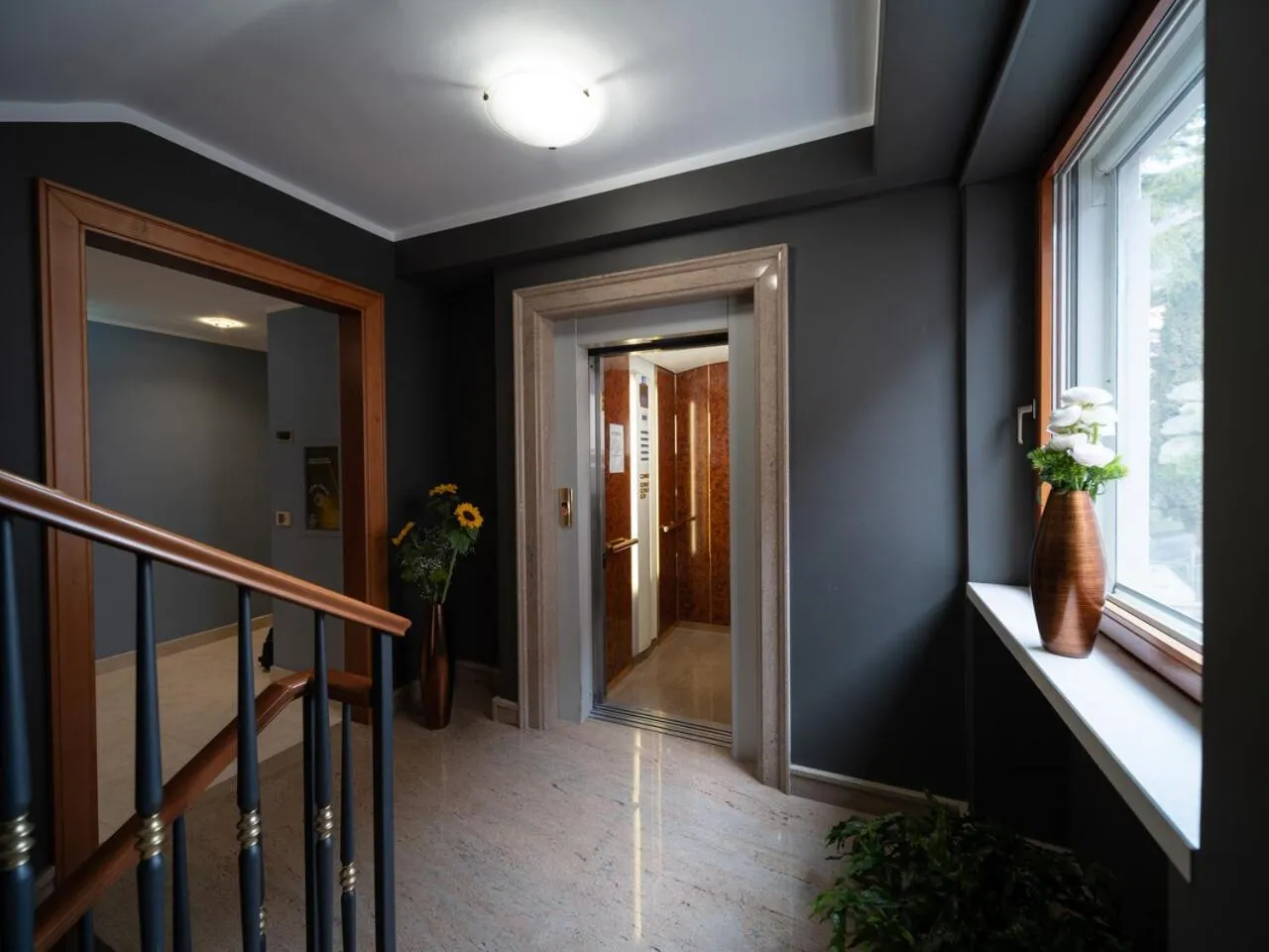 elevator in Hotel SAN PIO