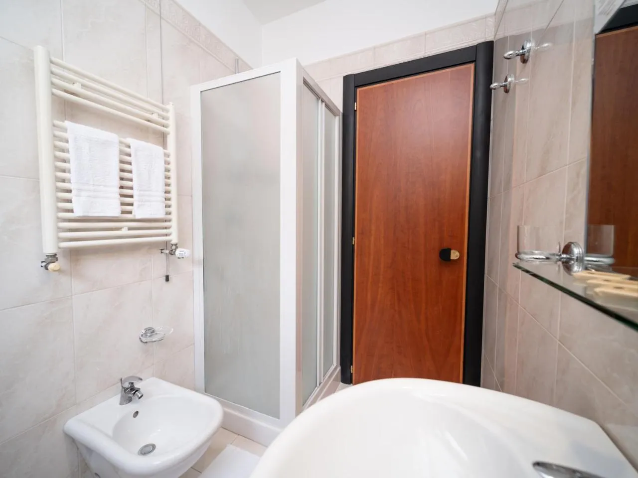 Shower in Hotel SAN PIO