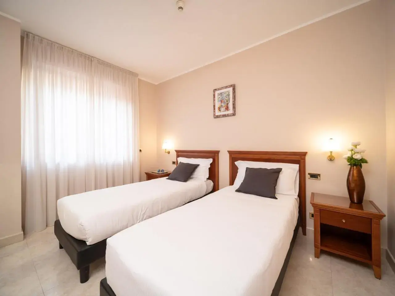 Twin Room - single occupancy in Hotel SAN PIO Twin Room - single occupancy in Hotel SAN PIO
