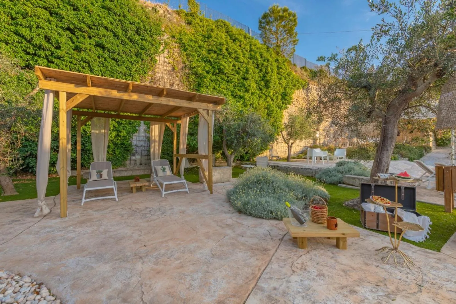 Natural landscape in Cava Li Santi Residence