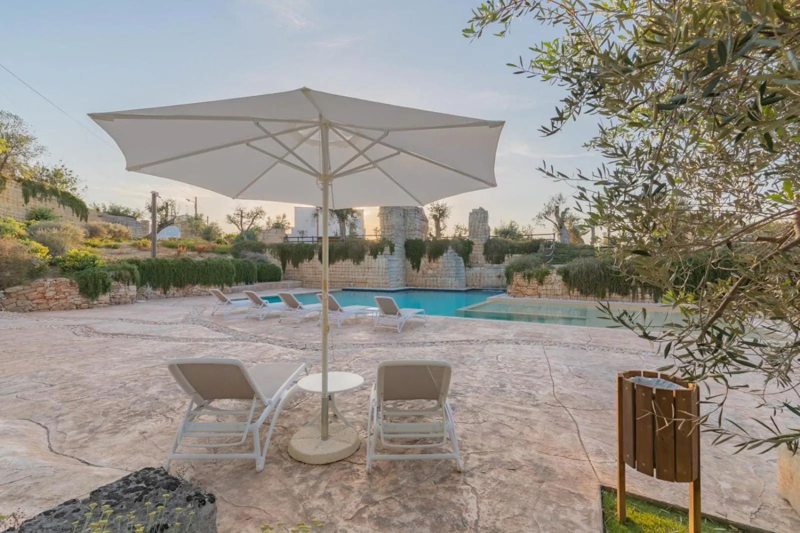 Garden view in Cava Li Santi Residence