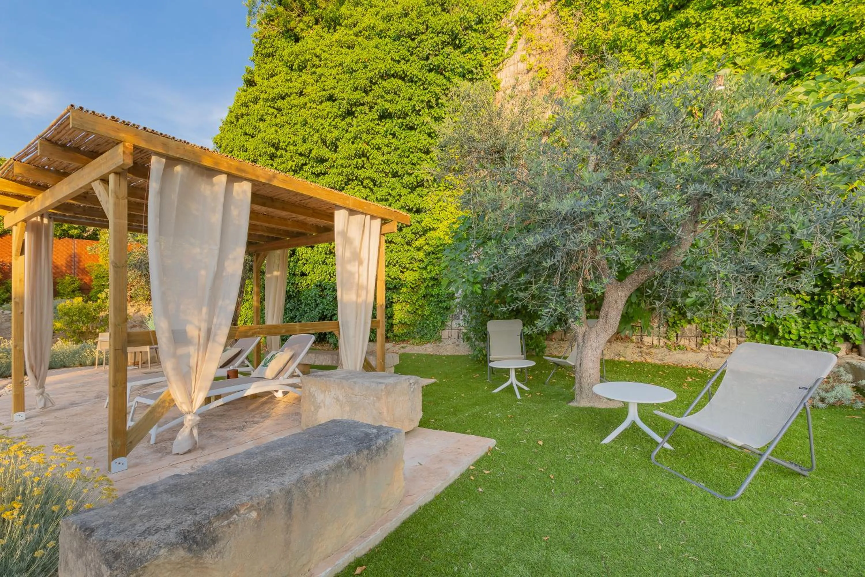 Patio in Cava Li Santi Residence