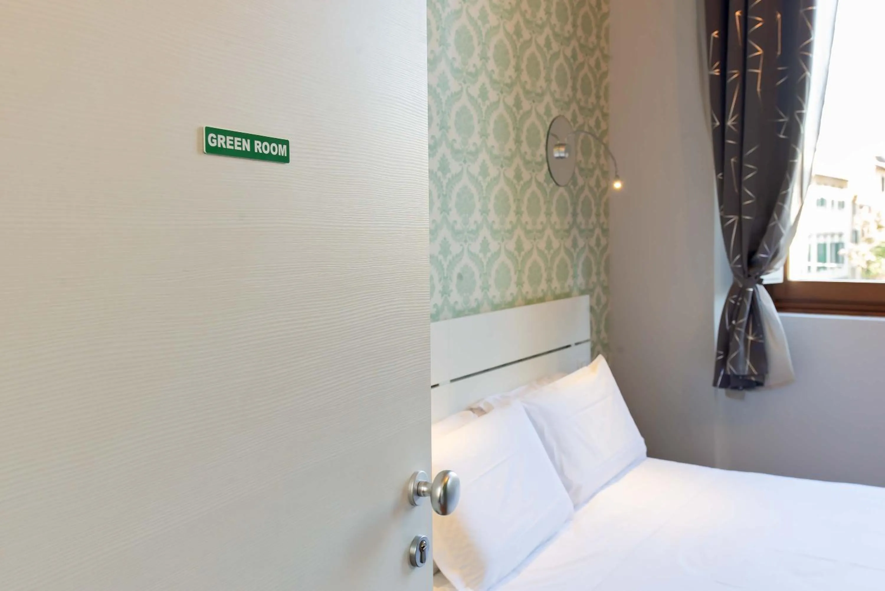 Photo of the whole room, Bed in IL MERCATO CENTRALE B and B