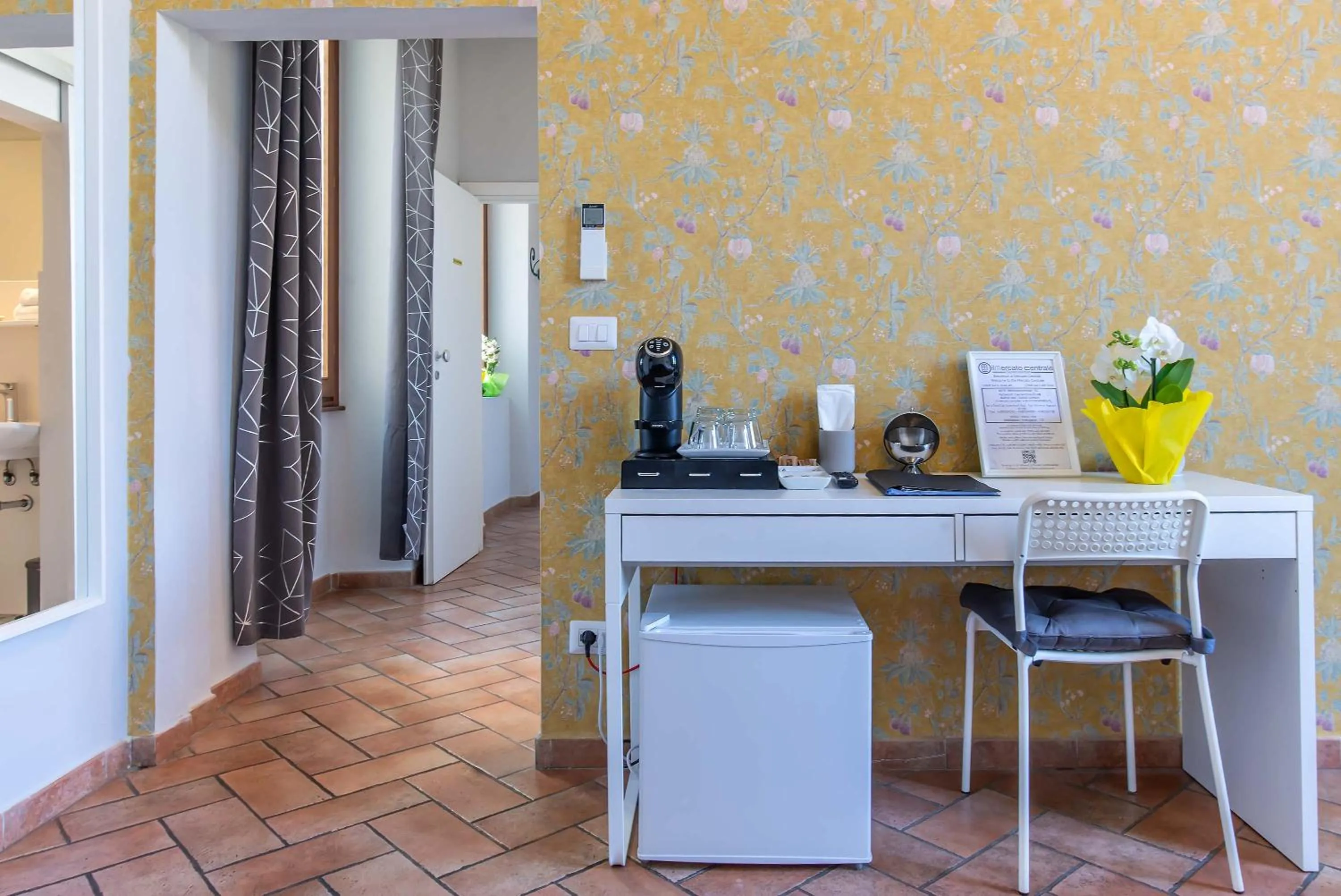 Coffee/tea facilities in IL MERCATO CENTRALE B and B