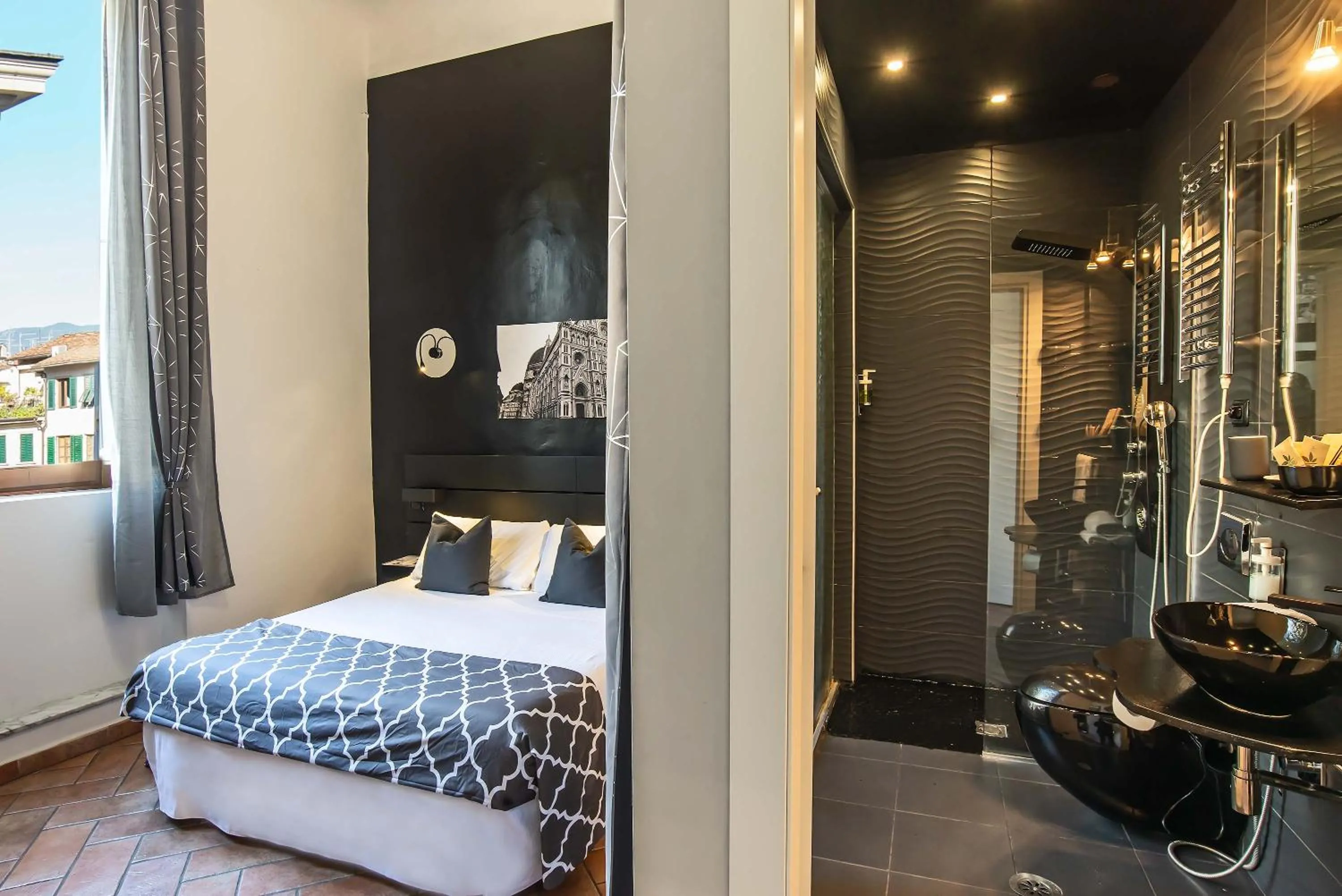 Shower, Bed in IL MERCATO CENTRALE B and B