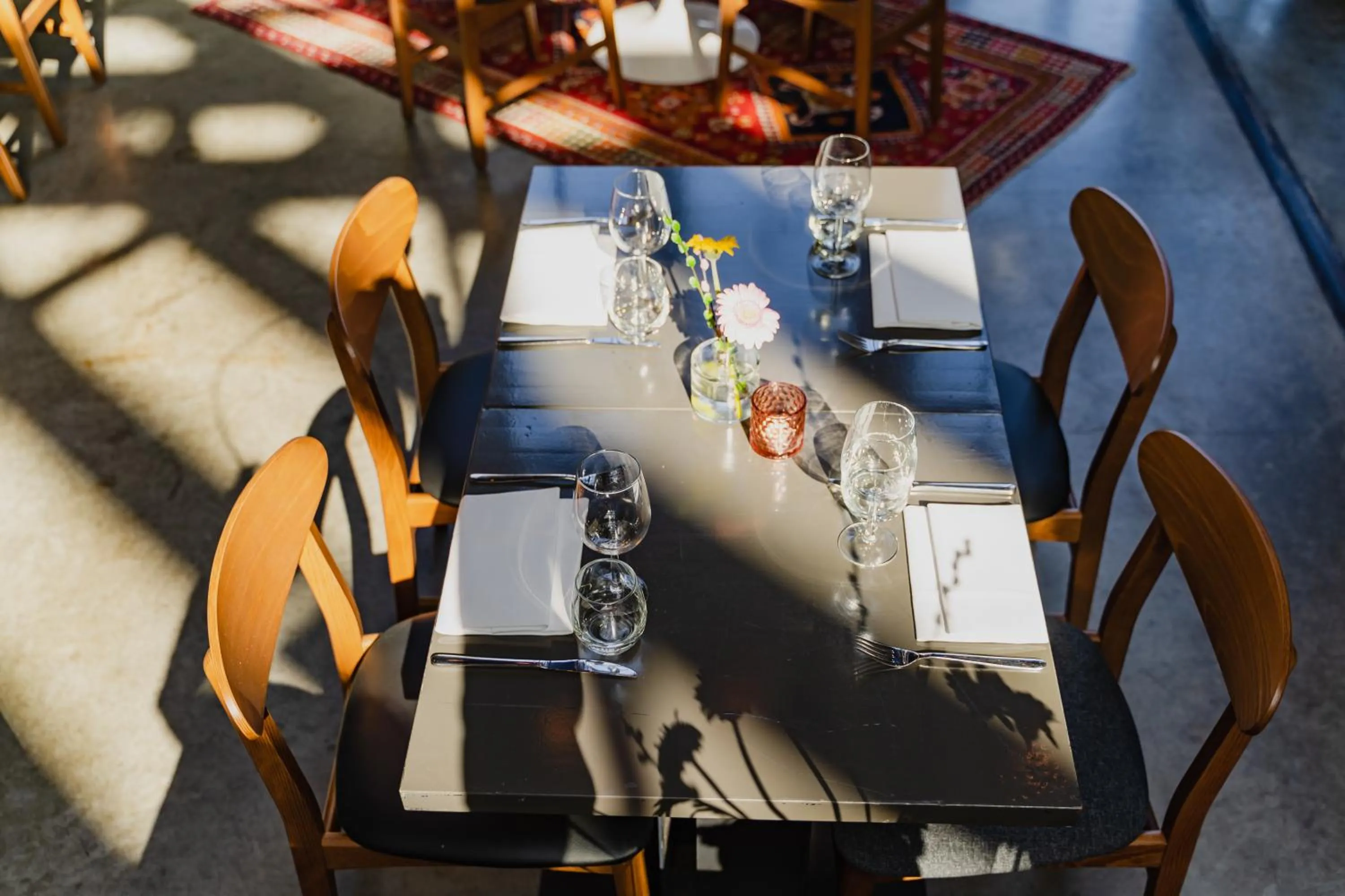 Restaurant/places to eat in Hotel De Hallen