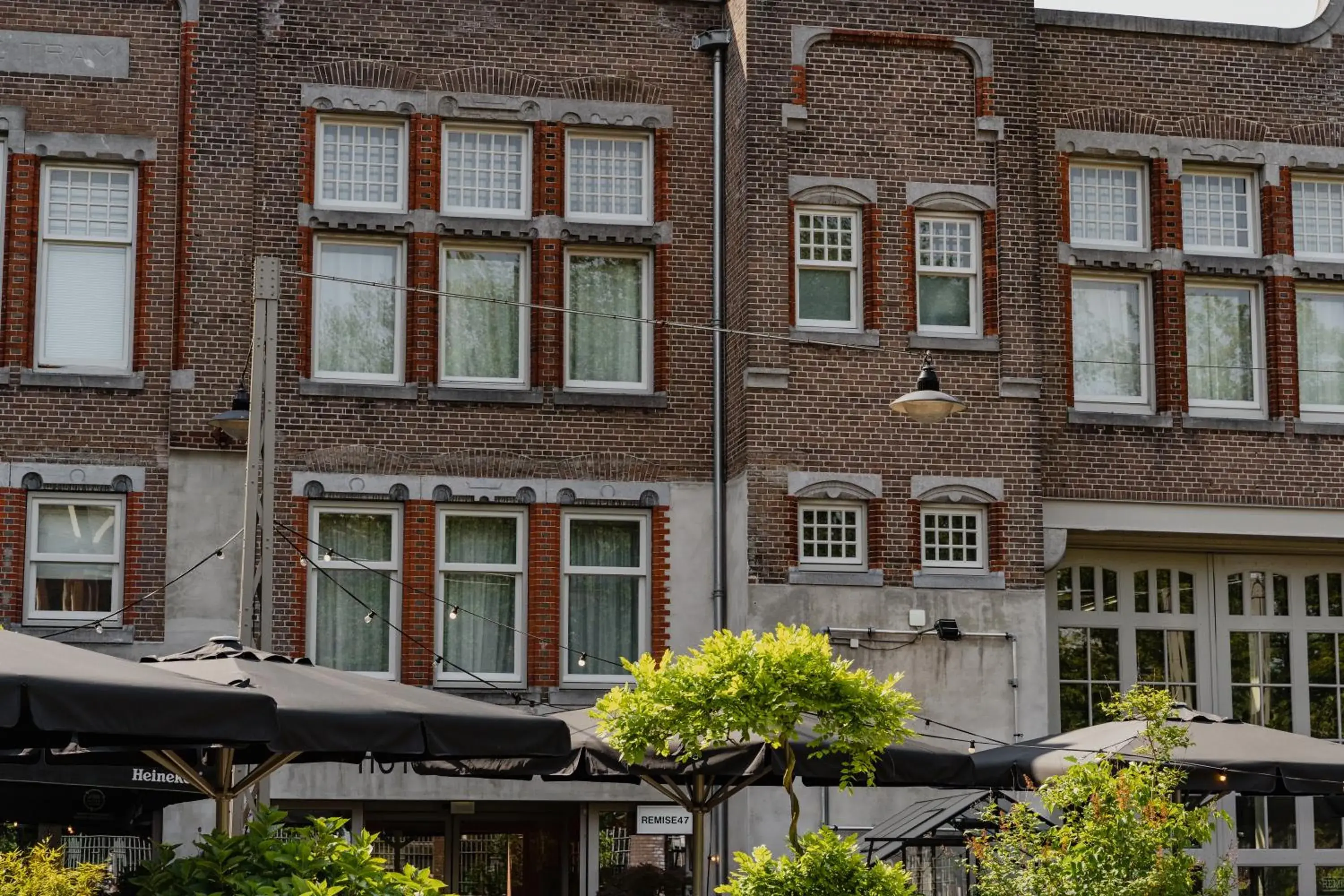 Property building in Hotel De Hallen Property building in Hotel De Hallen