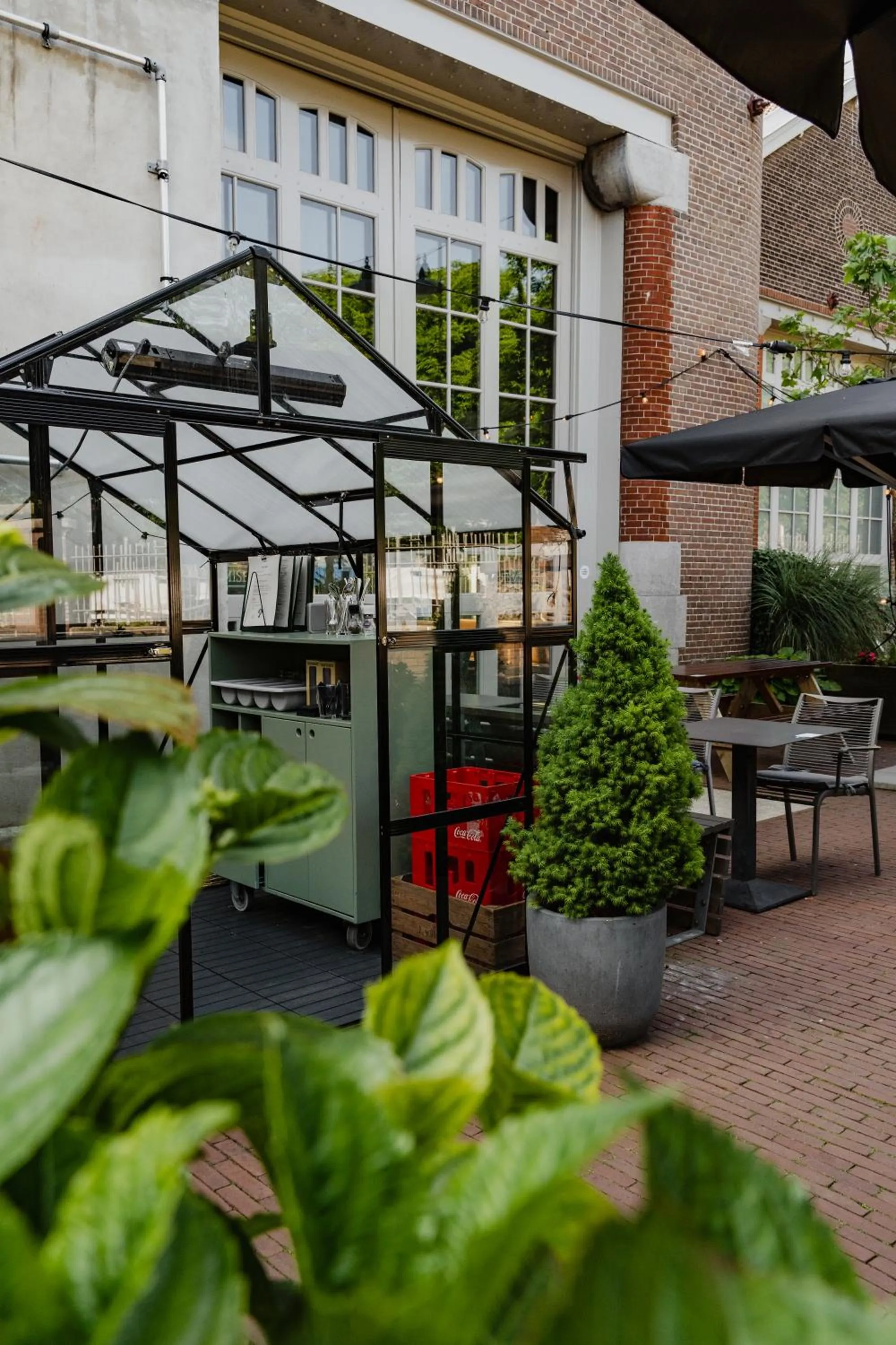 Patio in Hotel De Hallen