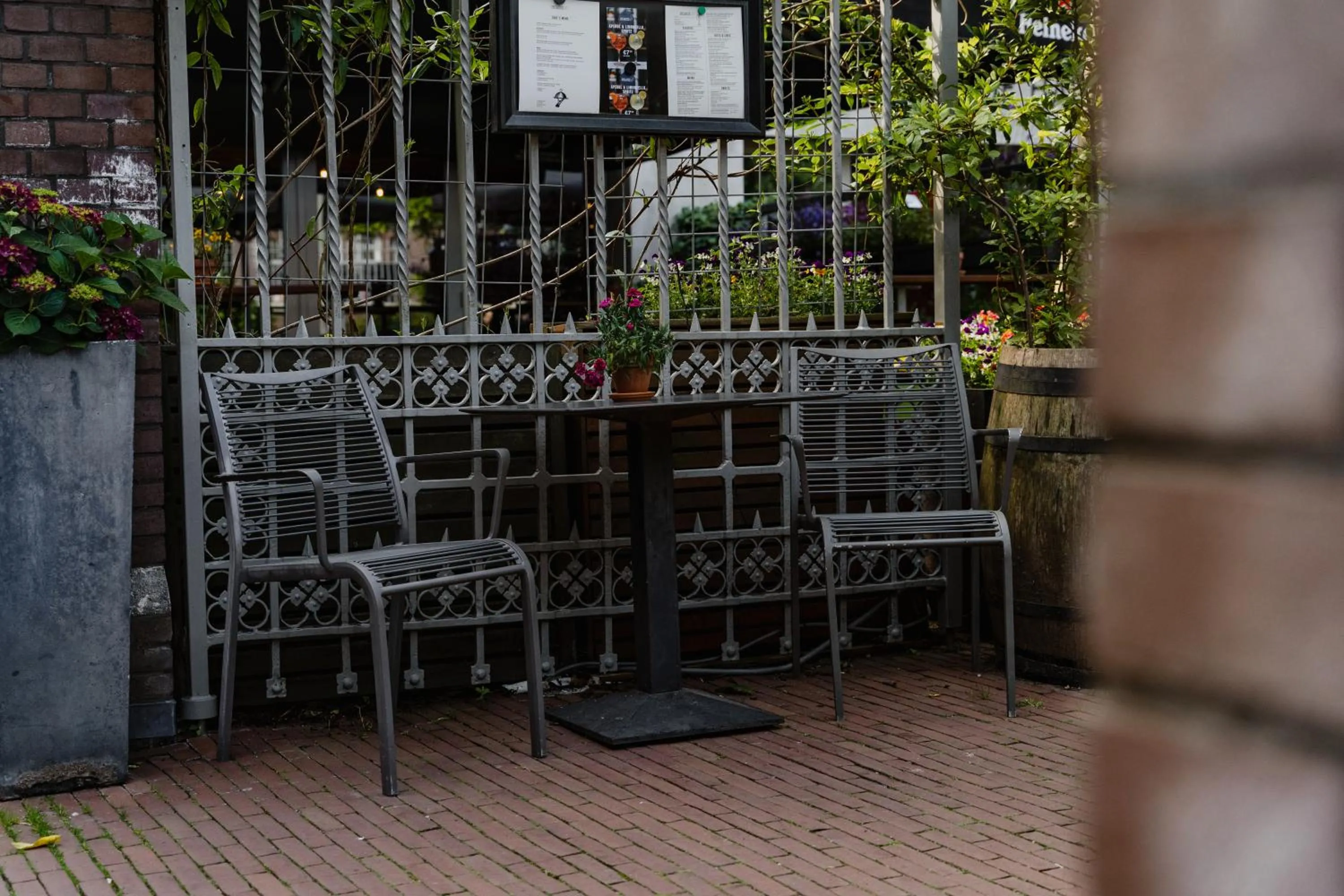 Patio in Hotel De Hallen