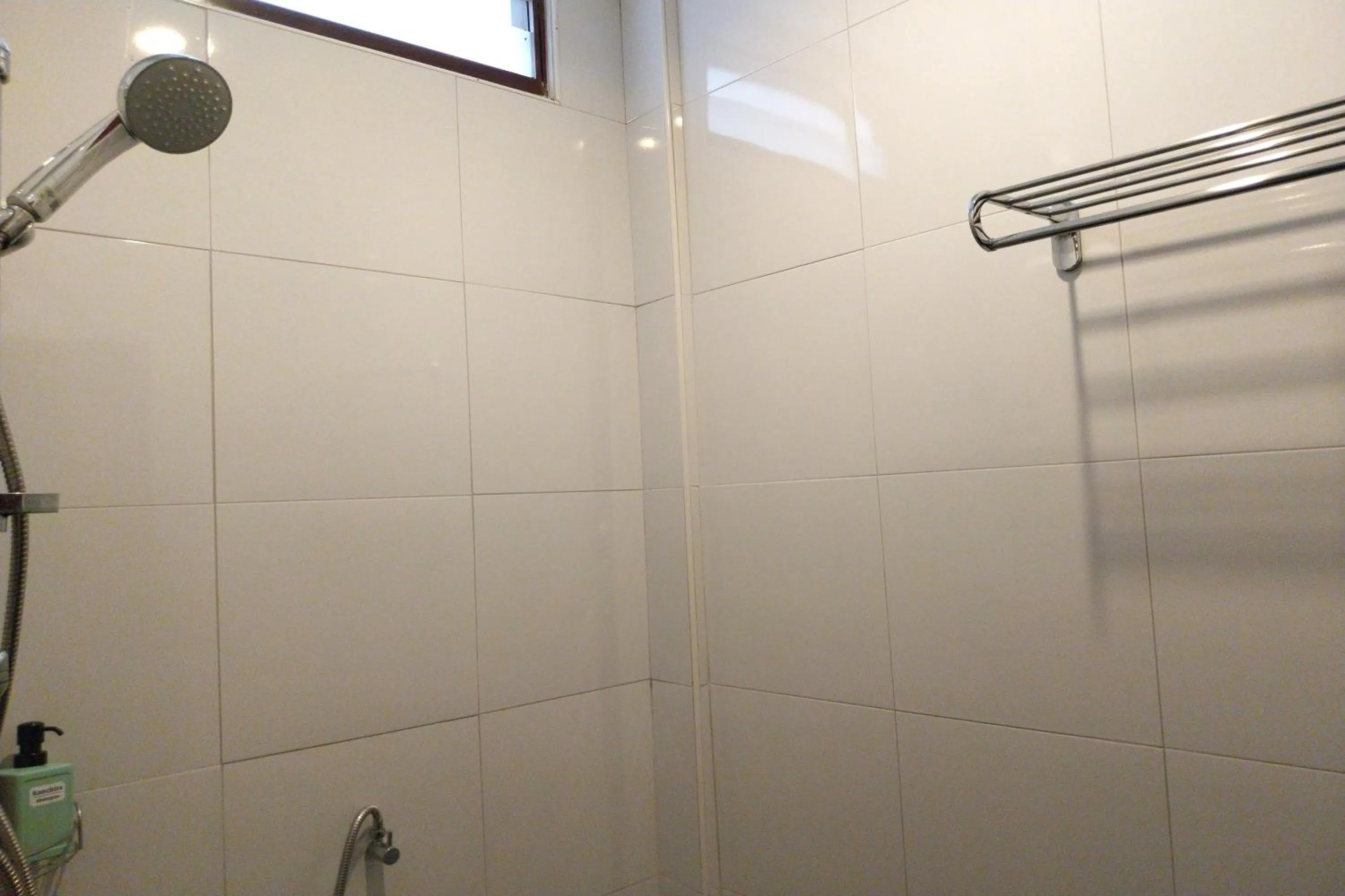 Shower in Kanchira Resort