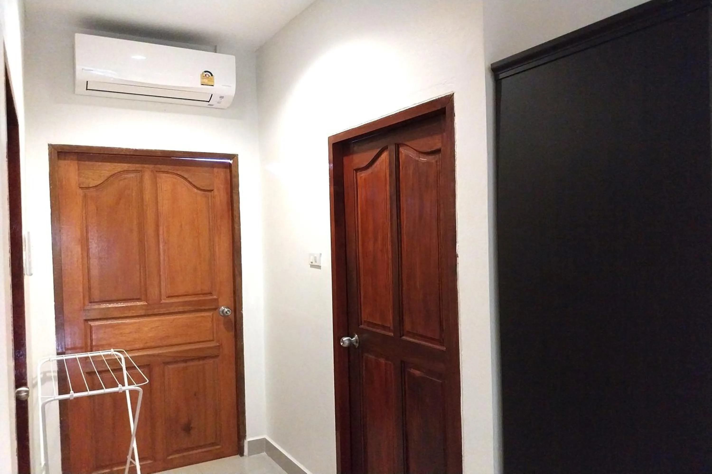 wardrobe in Kanchira Resort